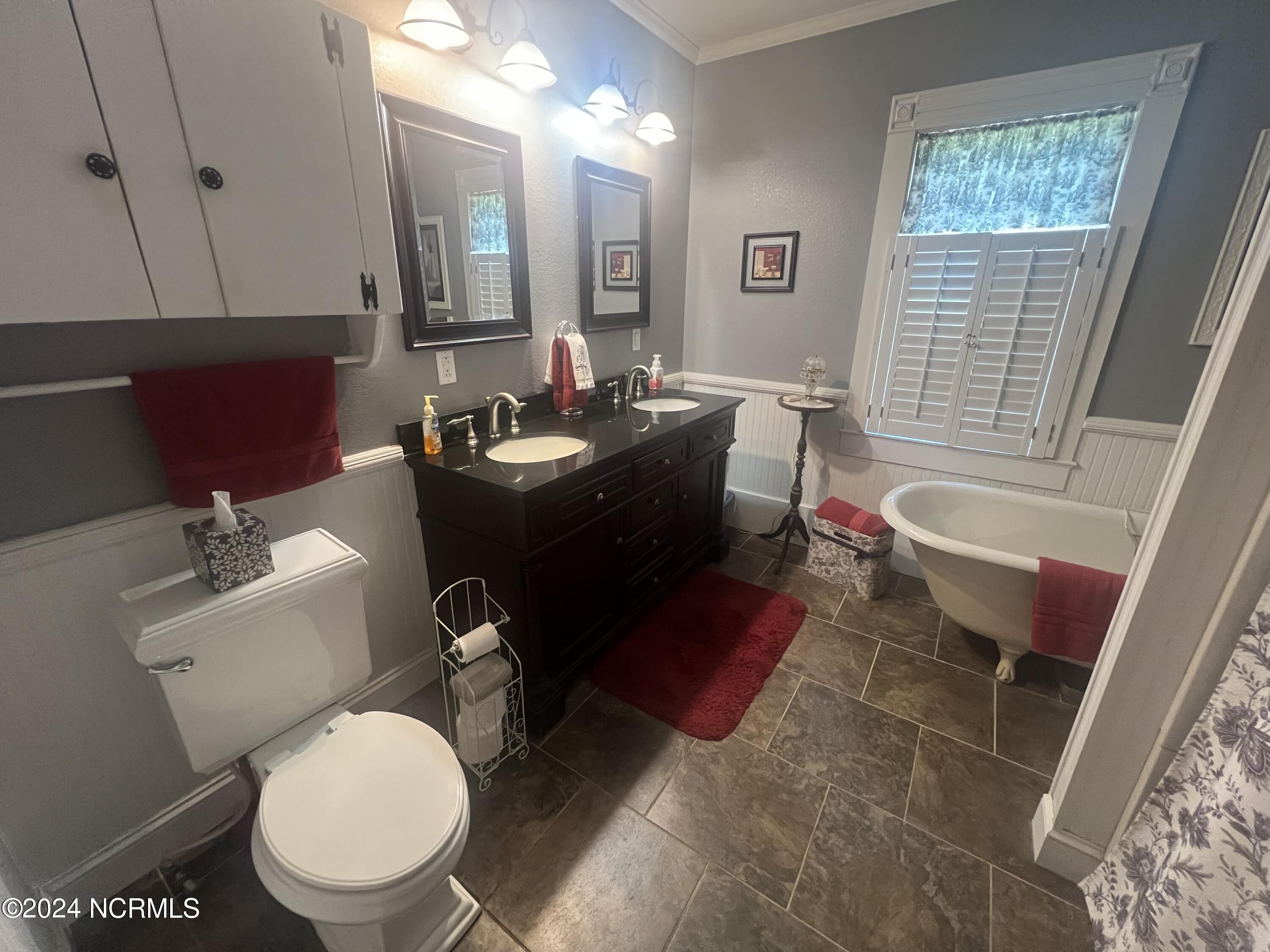 810 Green Street Property Photo 36