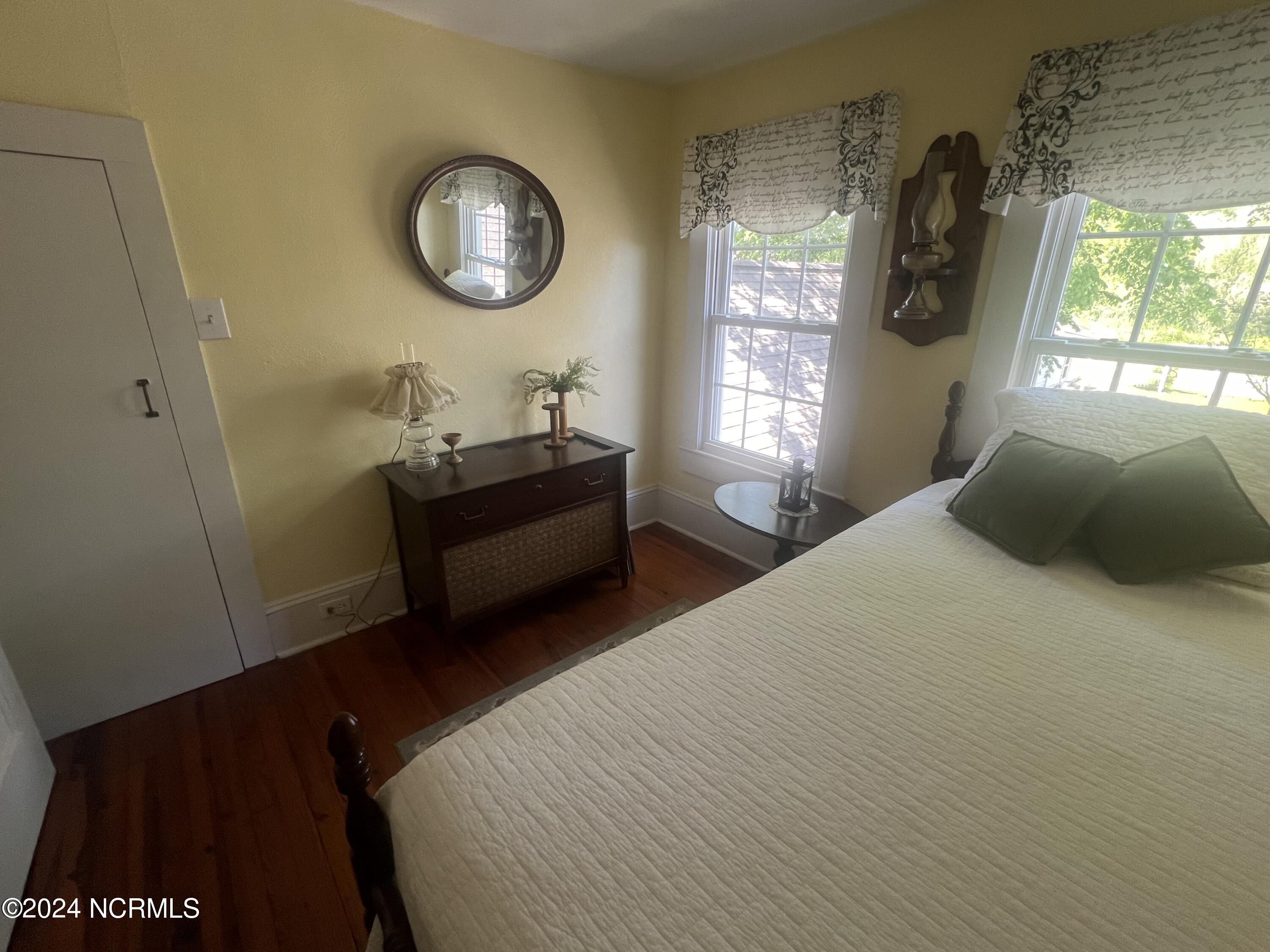 810 Green Street Property Photo 50