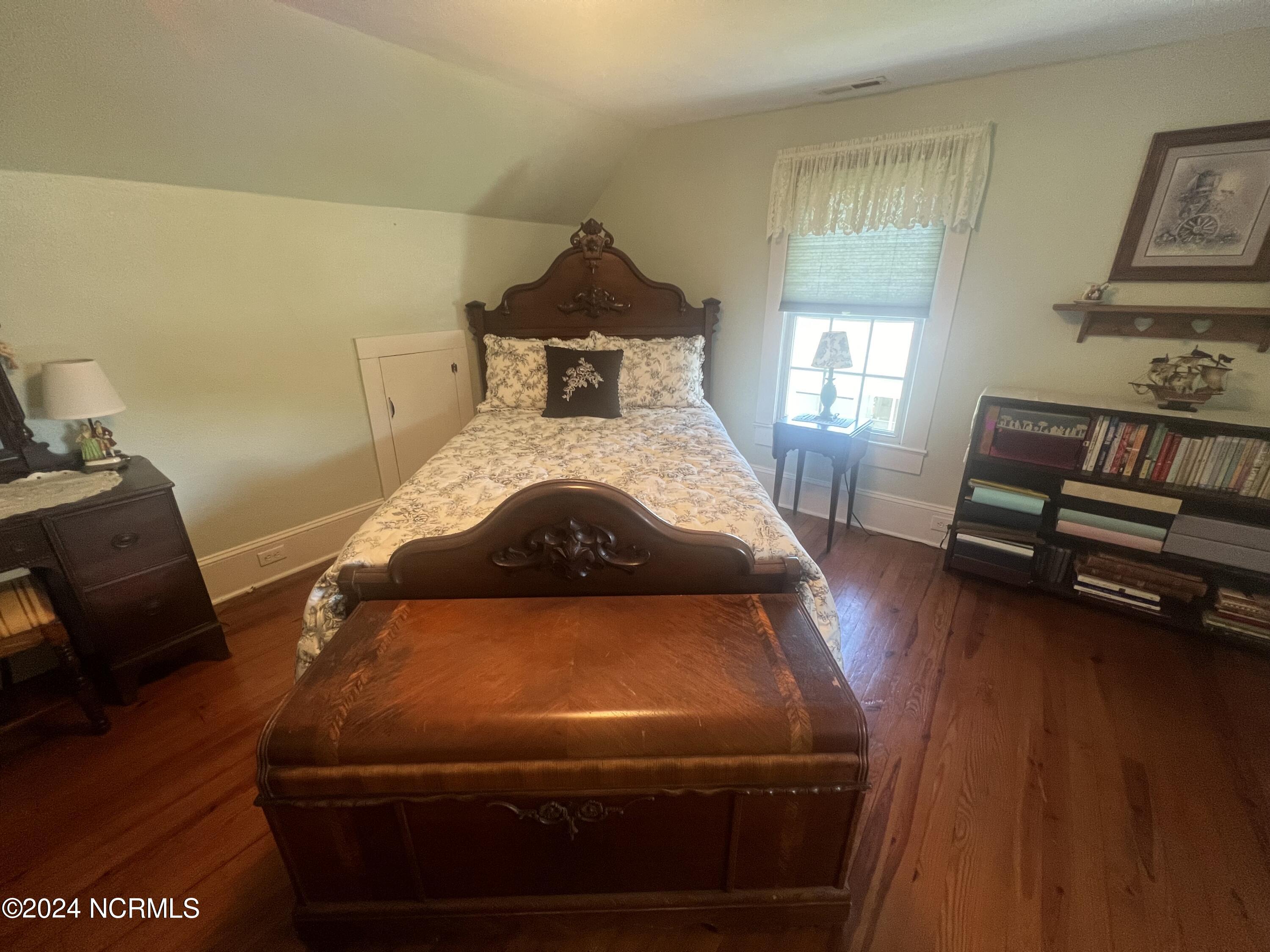 810 Green Street Property Photo 52