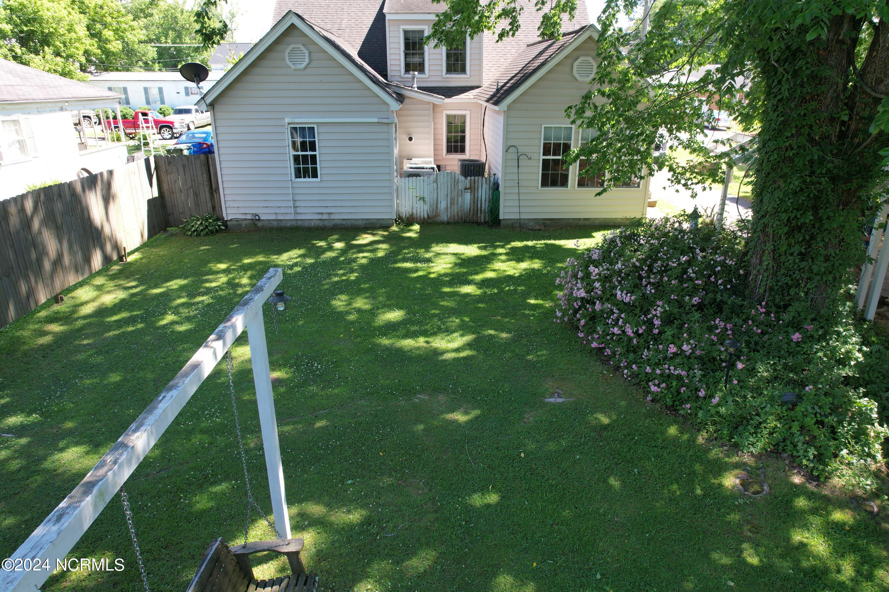 810 Green Street Property Photo 61