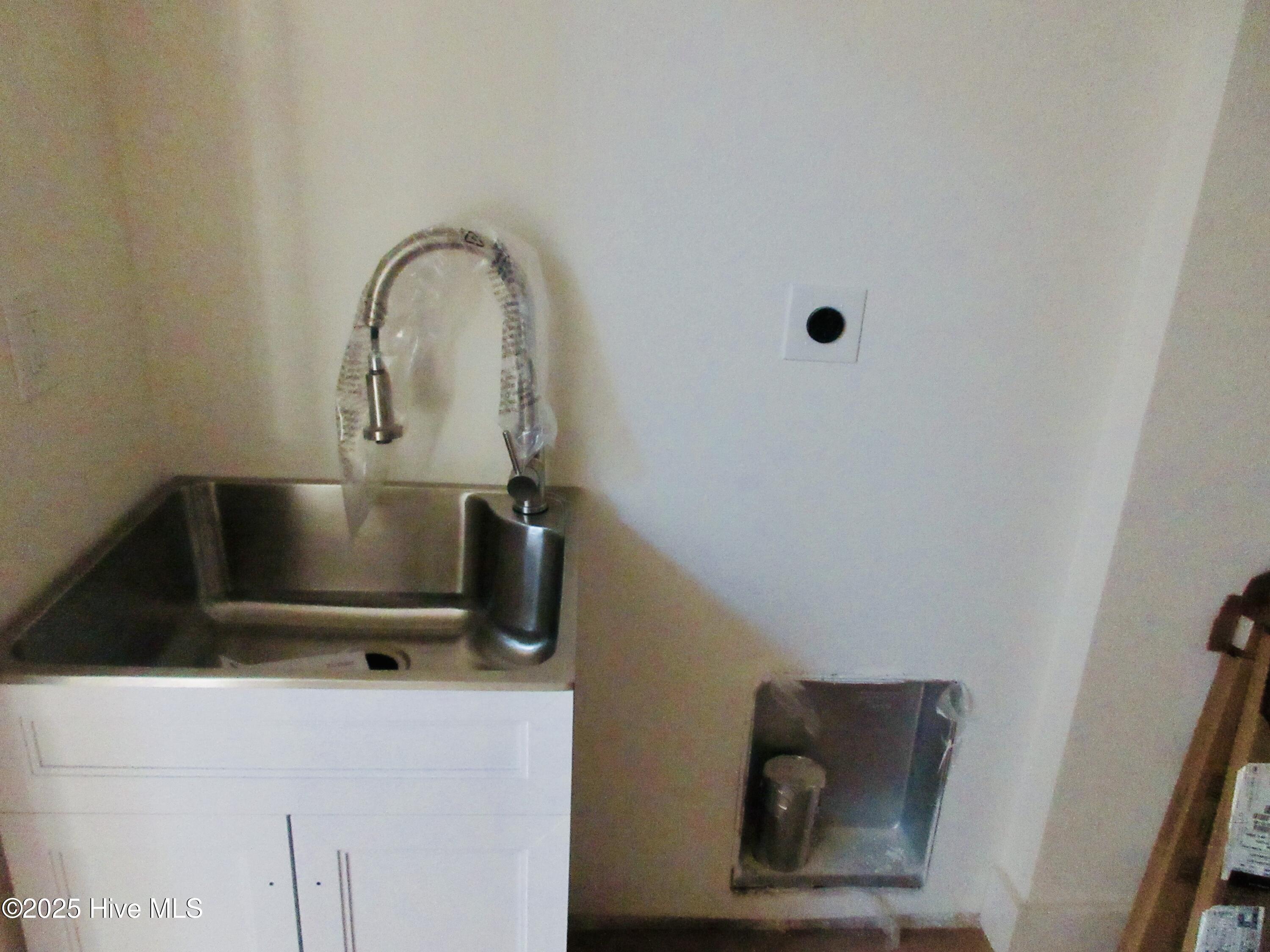 834 Hunt Club Drive Property Photo 16