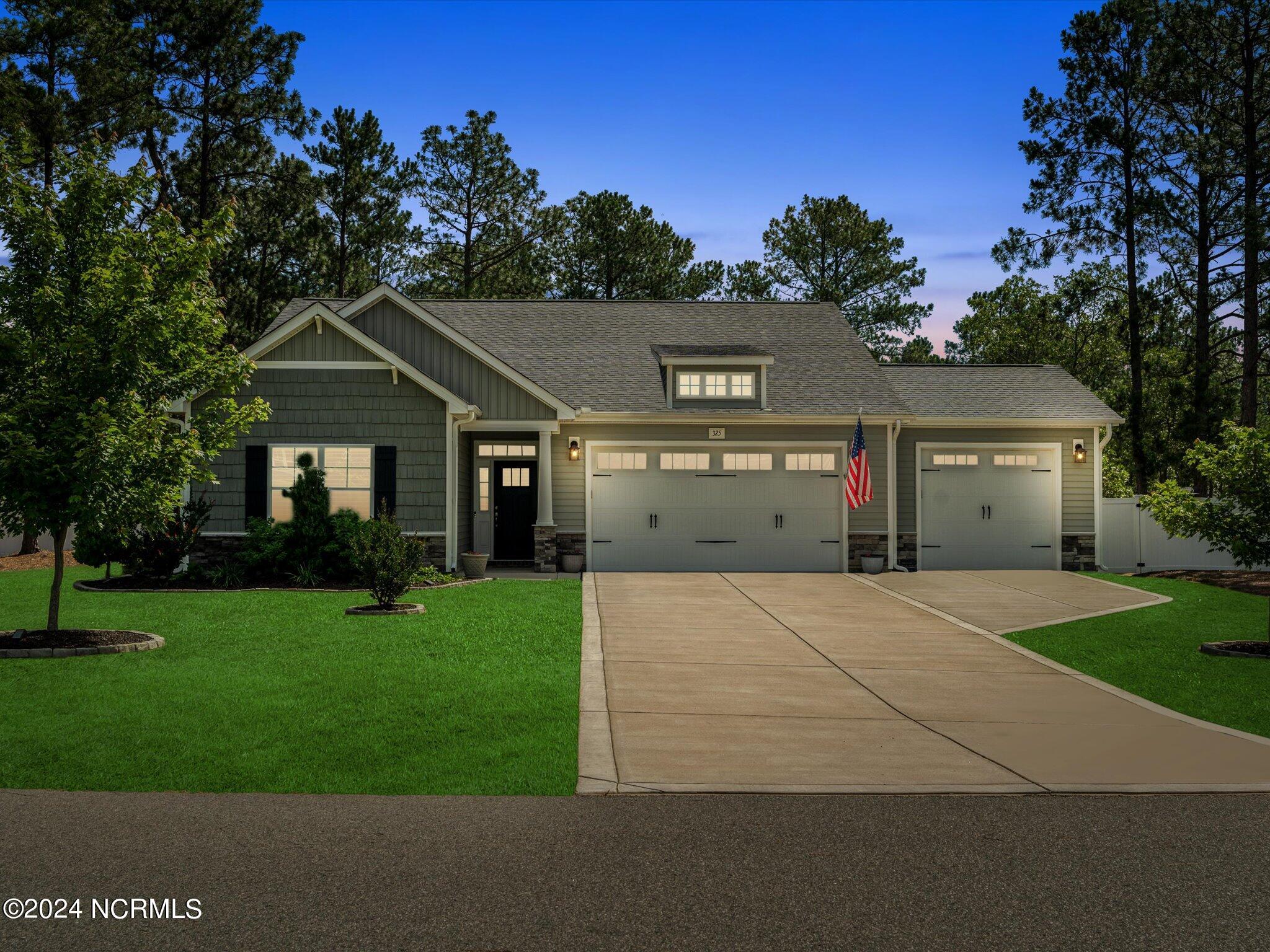 325 Pine Laurel Drive Property Photo 1