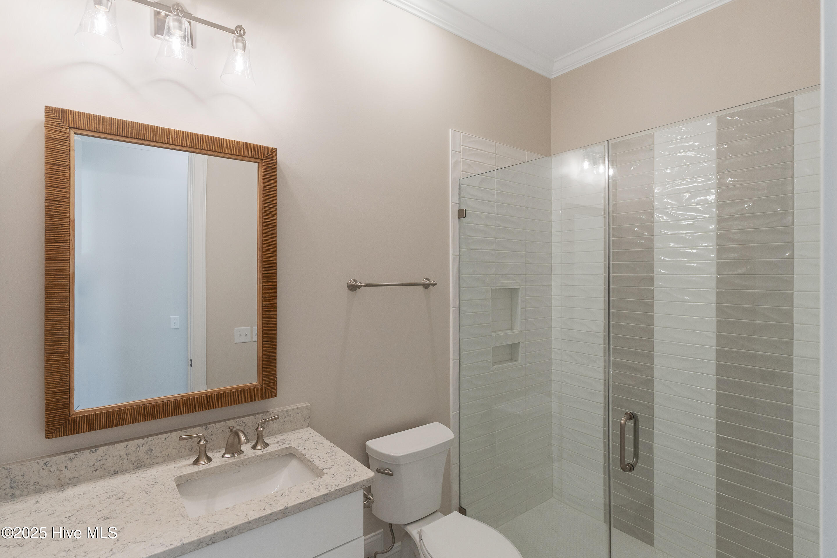 340 Cornubia Drive Property Photo 22