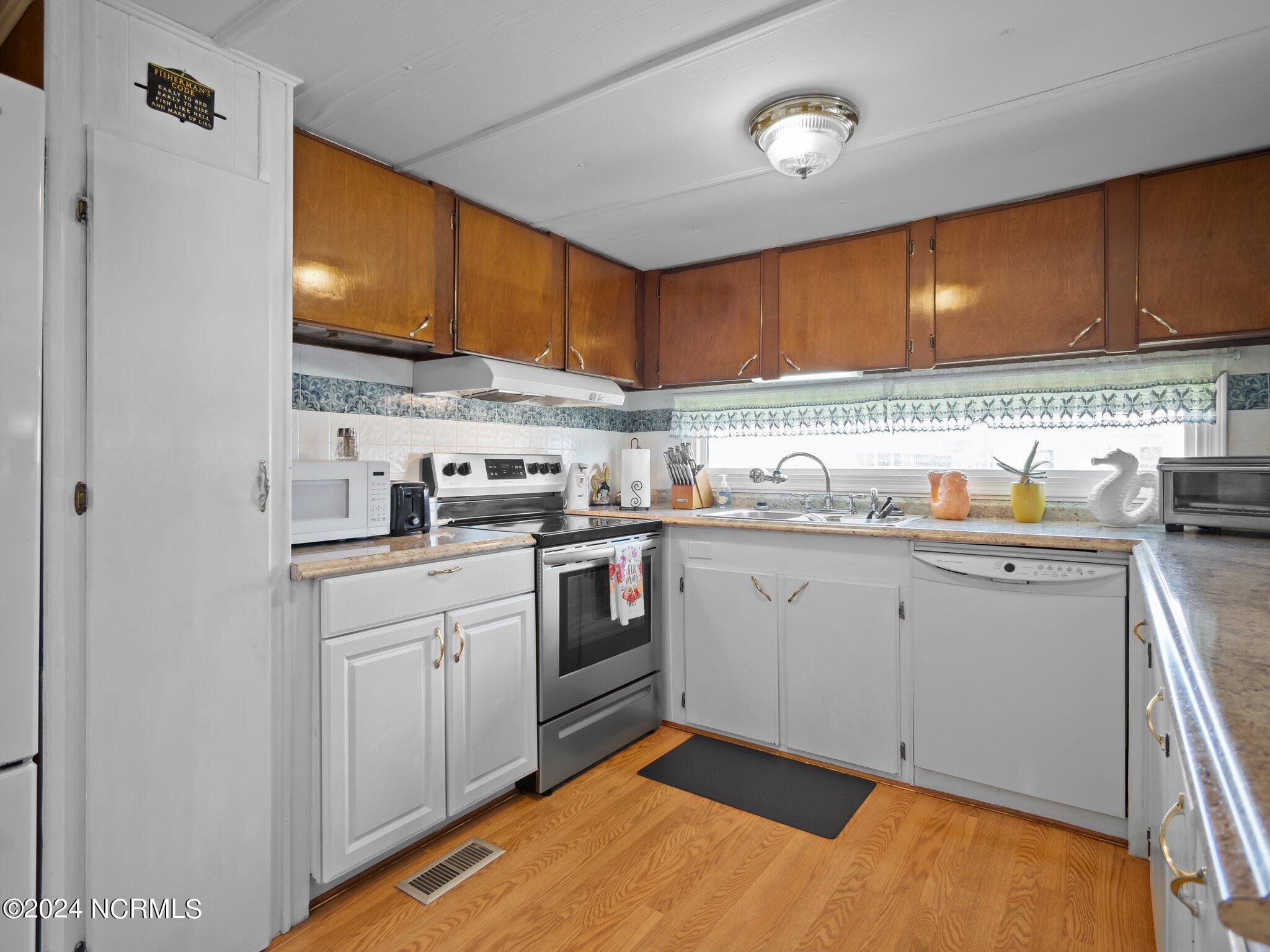 4053 4th Street Property Photo 25
