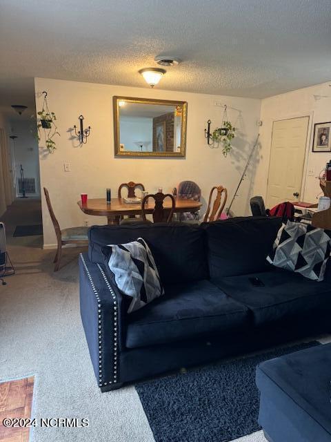 6 Lakewood Court Property Photo 4