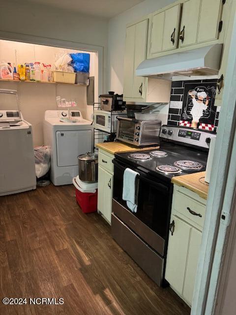 6 Lakewood Court Property Photo 6