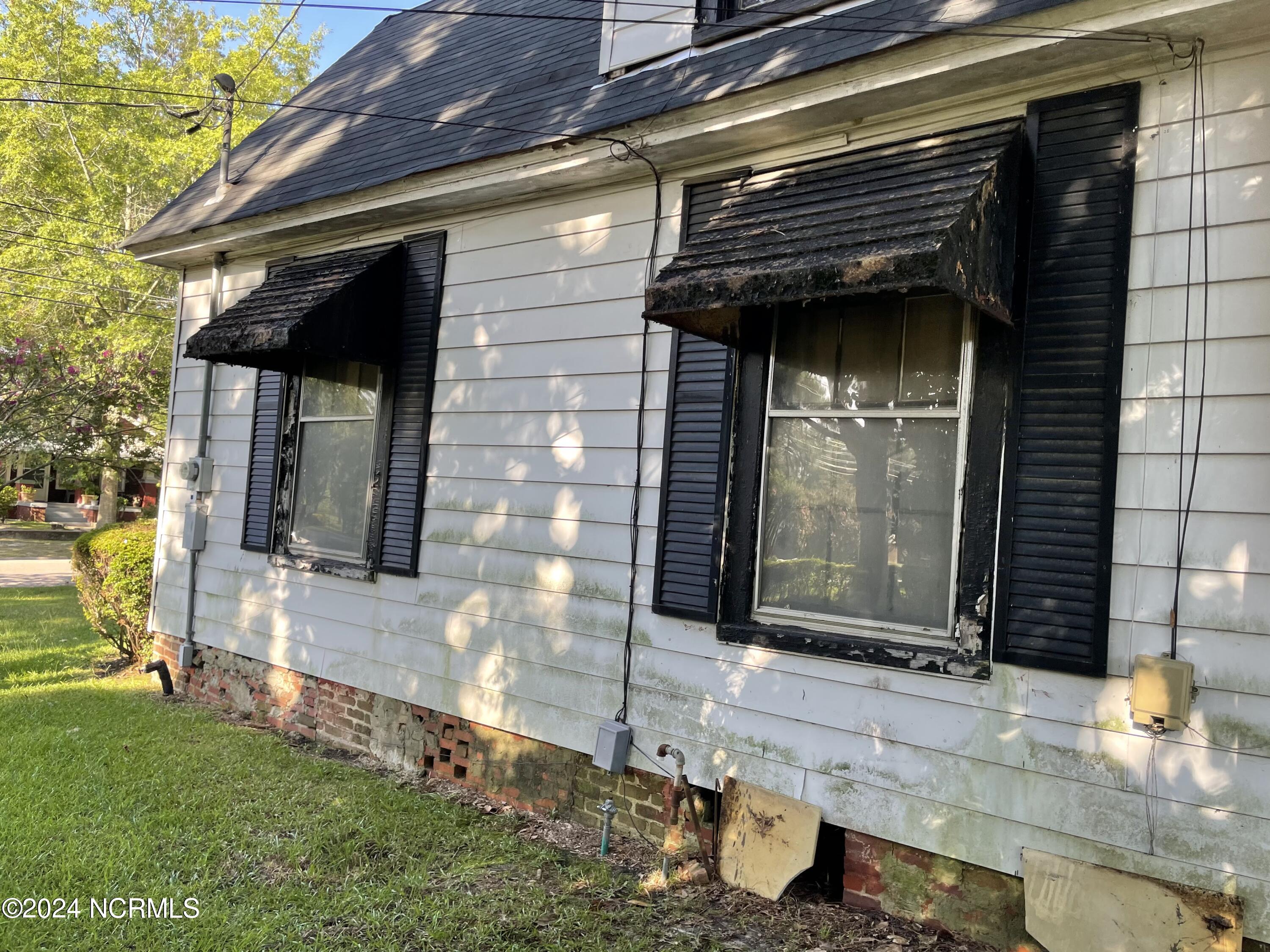 405 Vance Street Property Photo 4