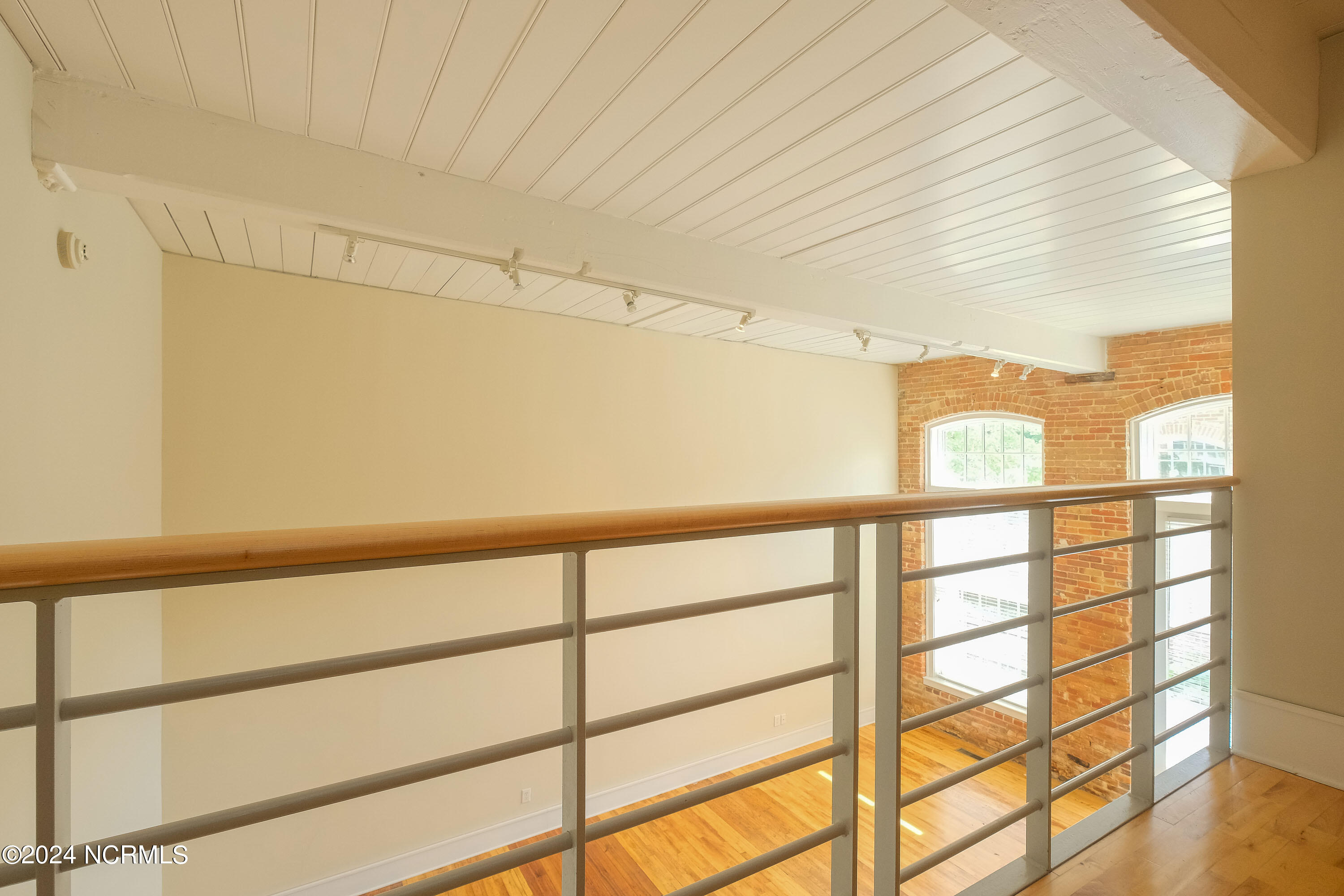723 Mcmullan Avenue Unit 403 Property Photo 19