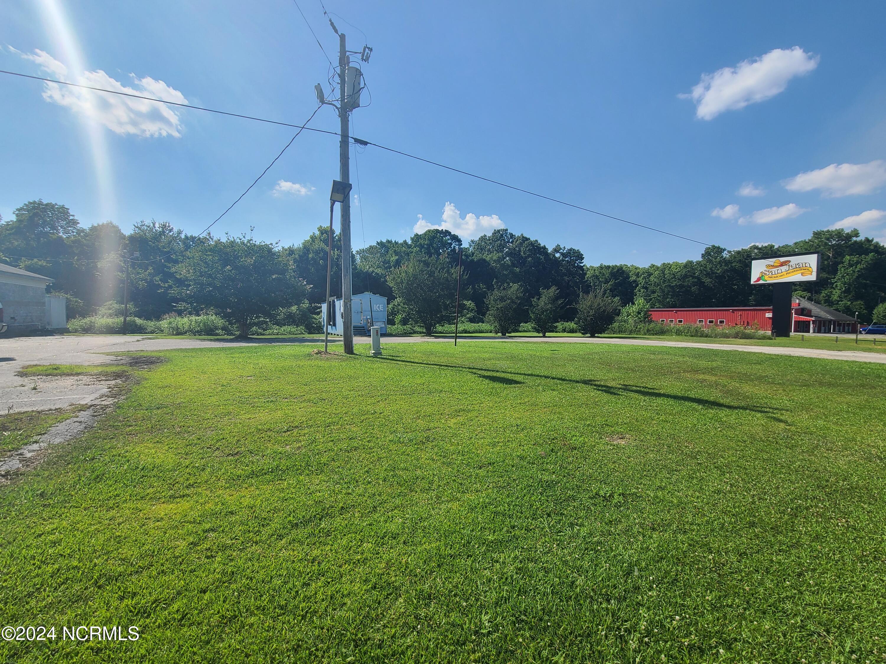 1228 S Jk Powell Boulevard Property Photo 4
