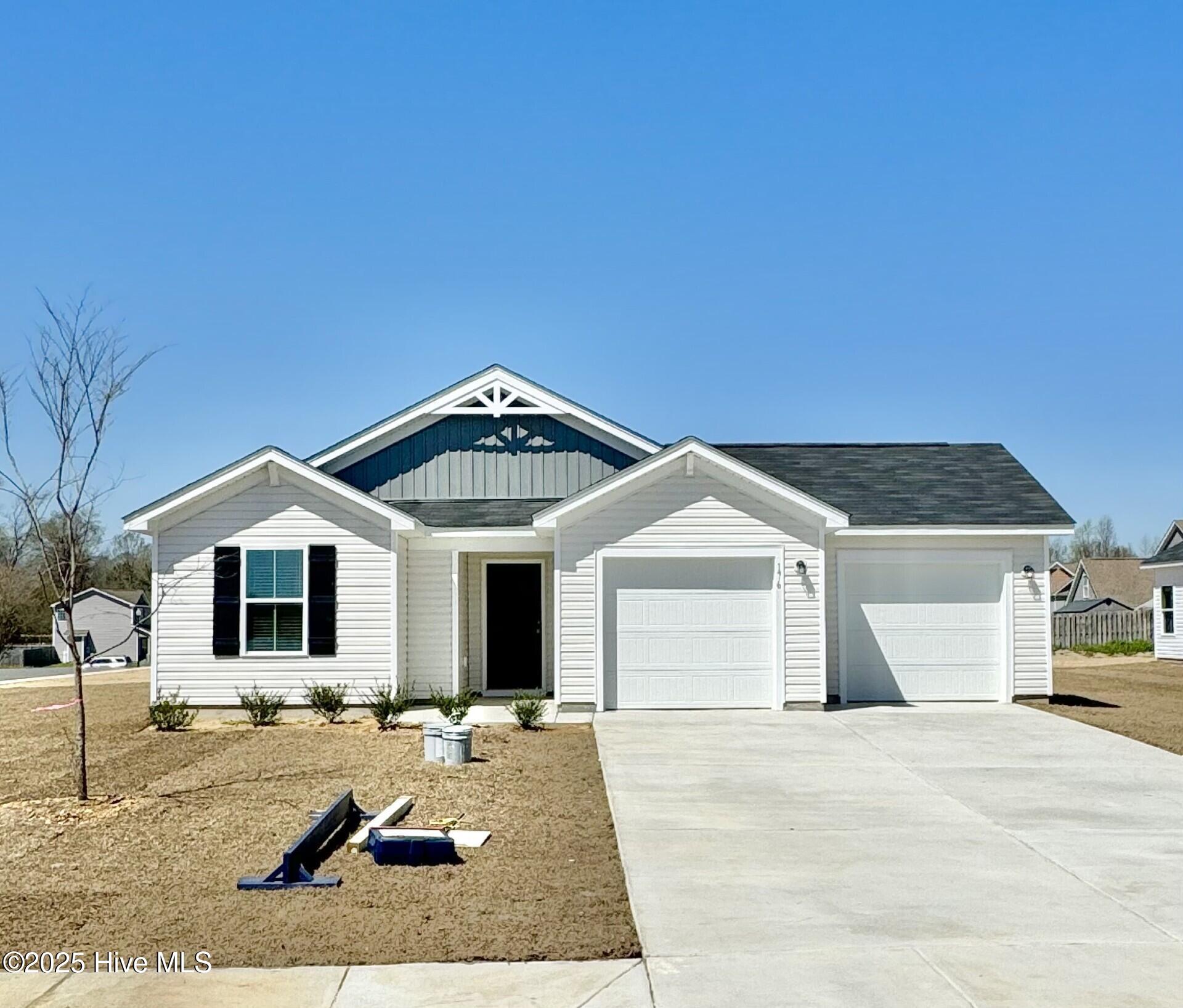 176 N N Squires Run Lane Property Photo 1