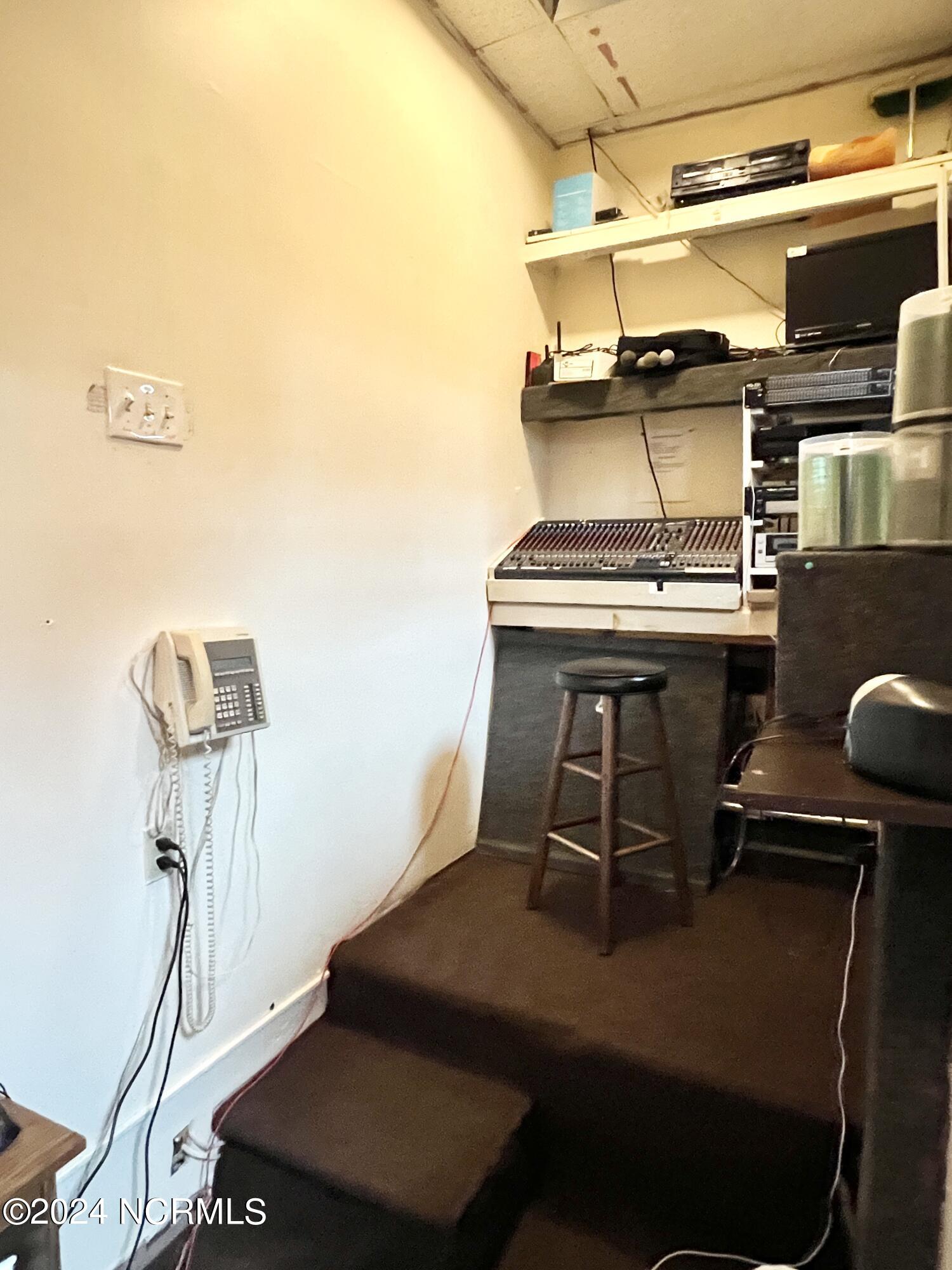 210 Durham Street Property Photo 7