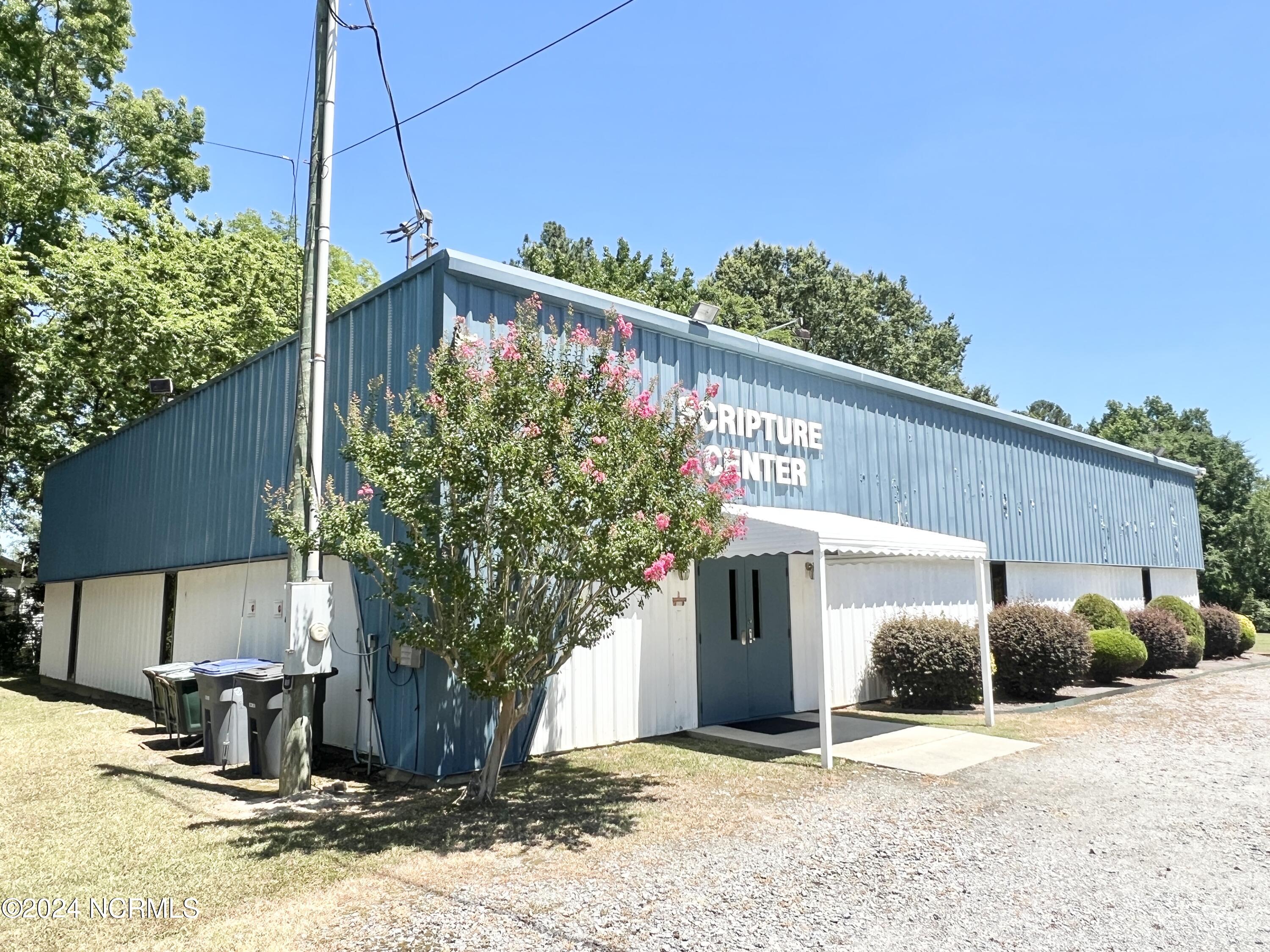 210 Durham Street Property Photo 8