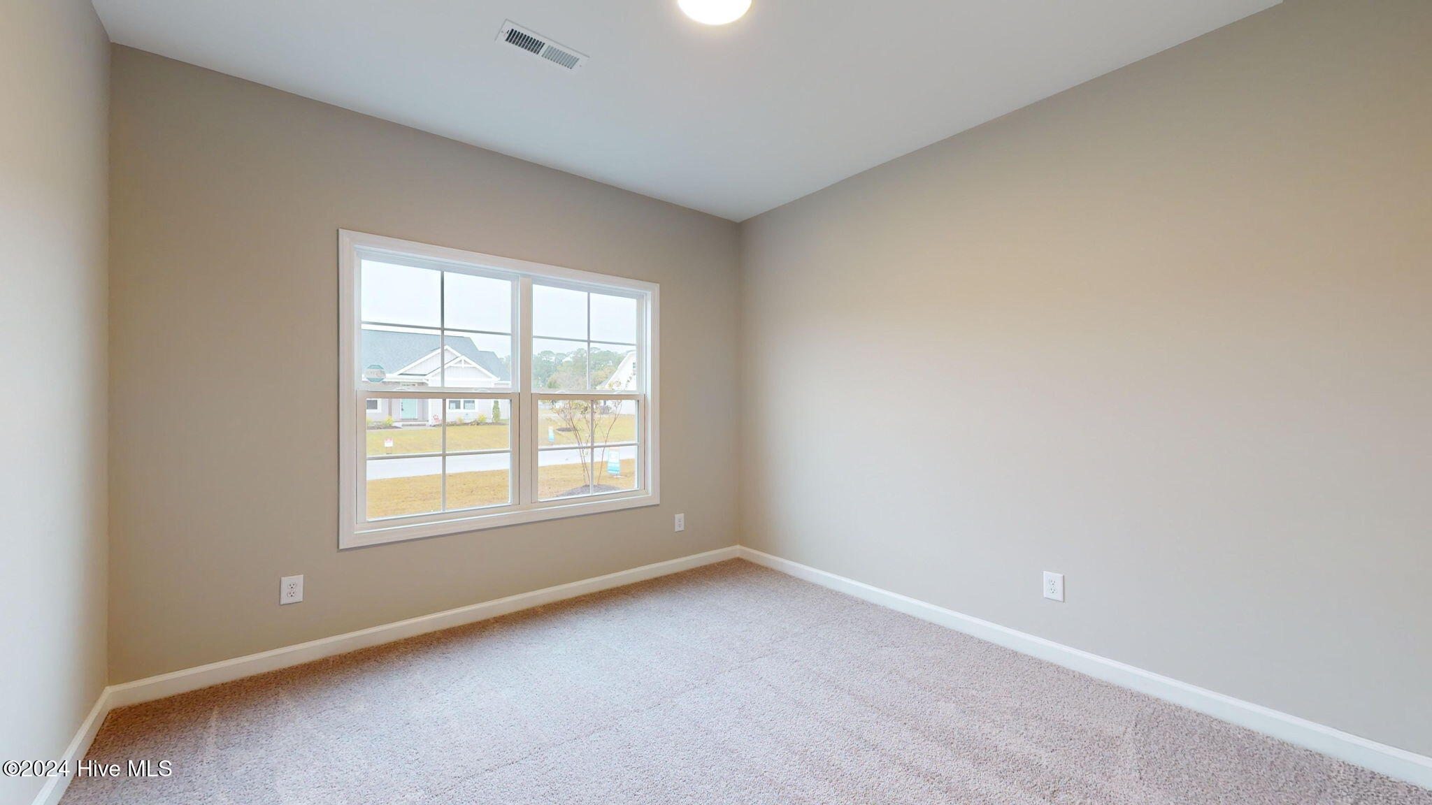 2863 Tucker Hill Drive Property Photo 9