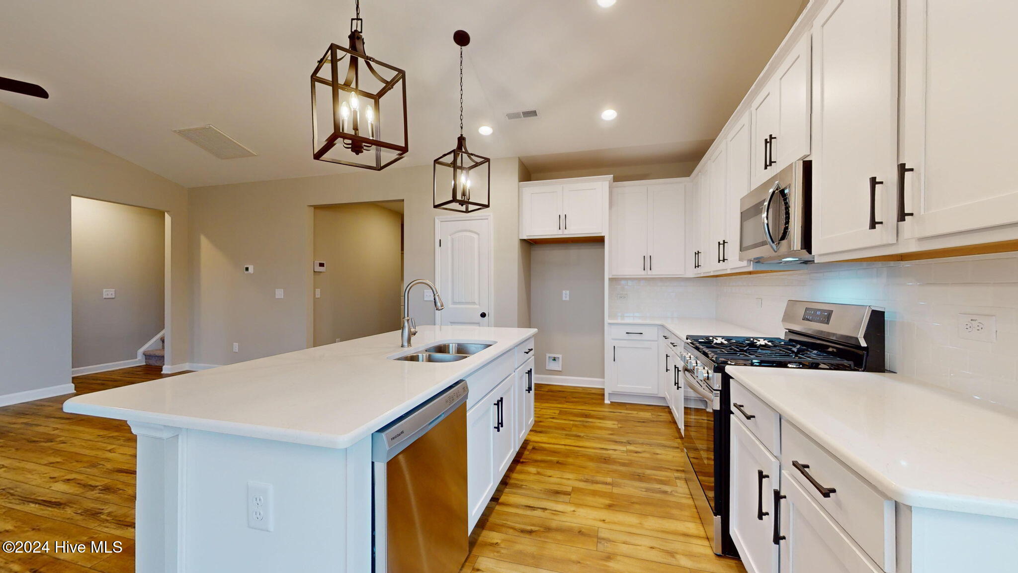 2863 Tucker Hill Drive Property Photo 12