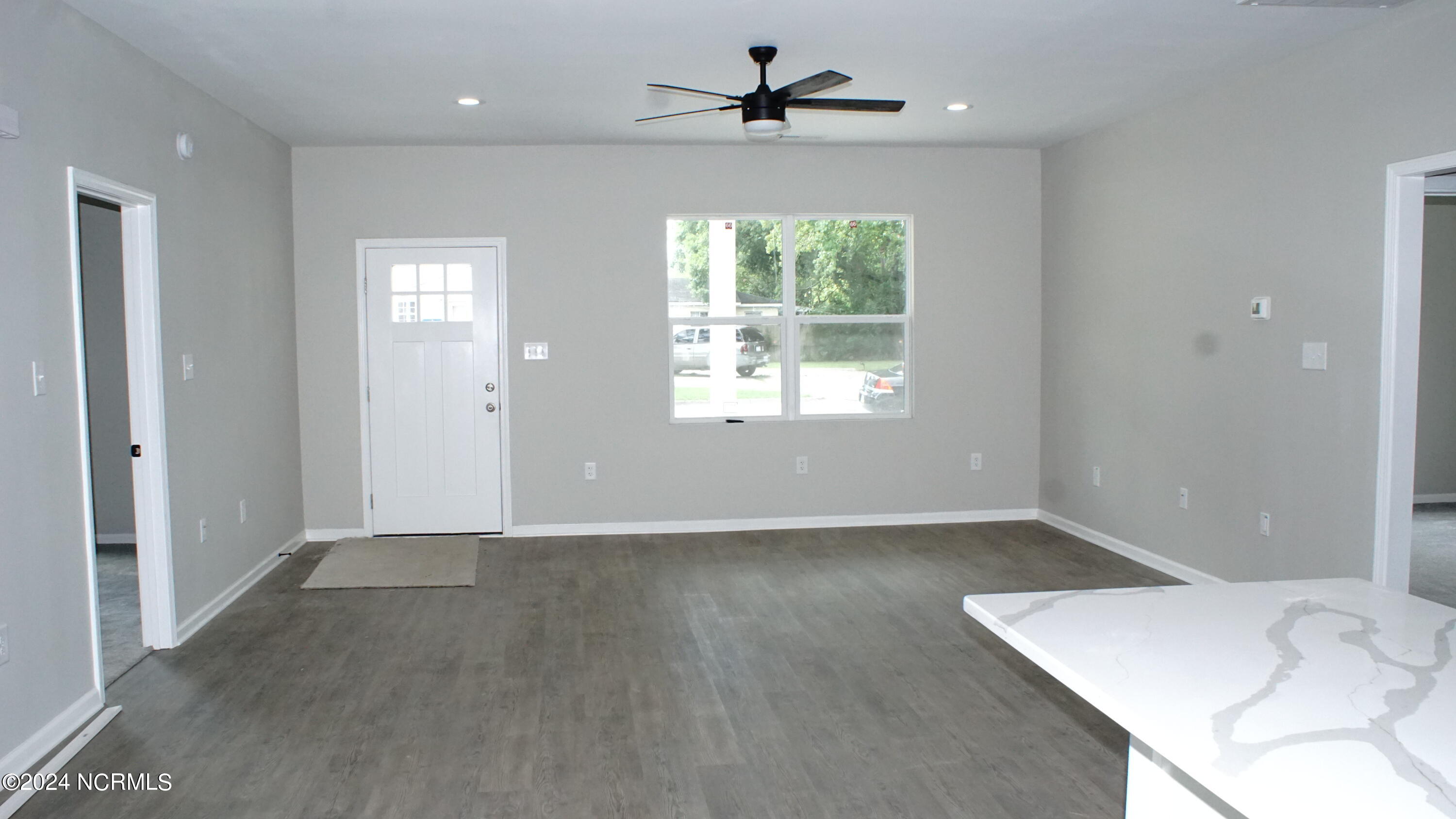 1012 E Highland Avenue Property Photo 12