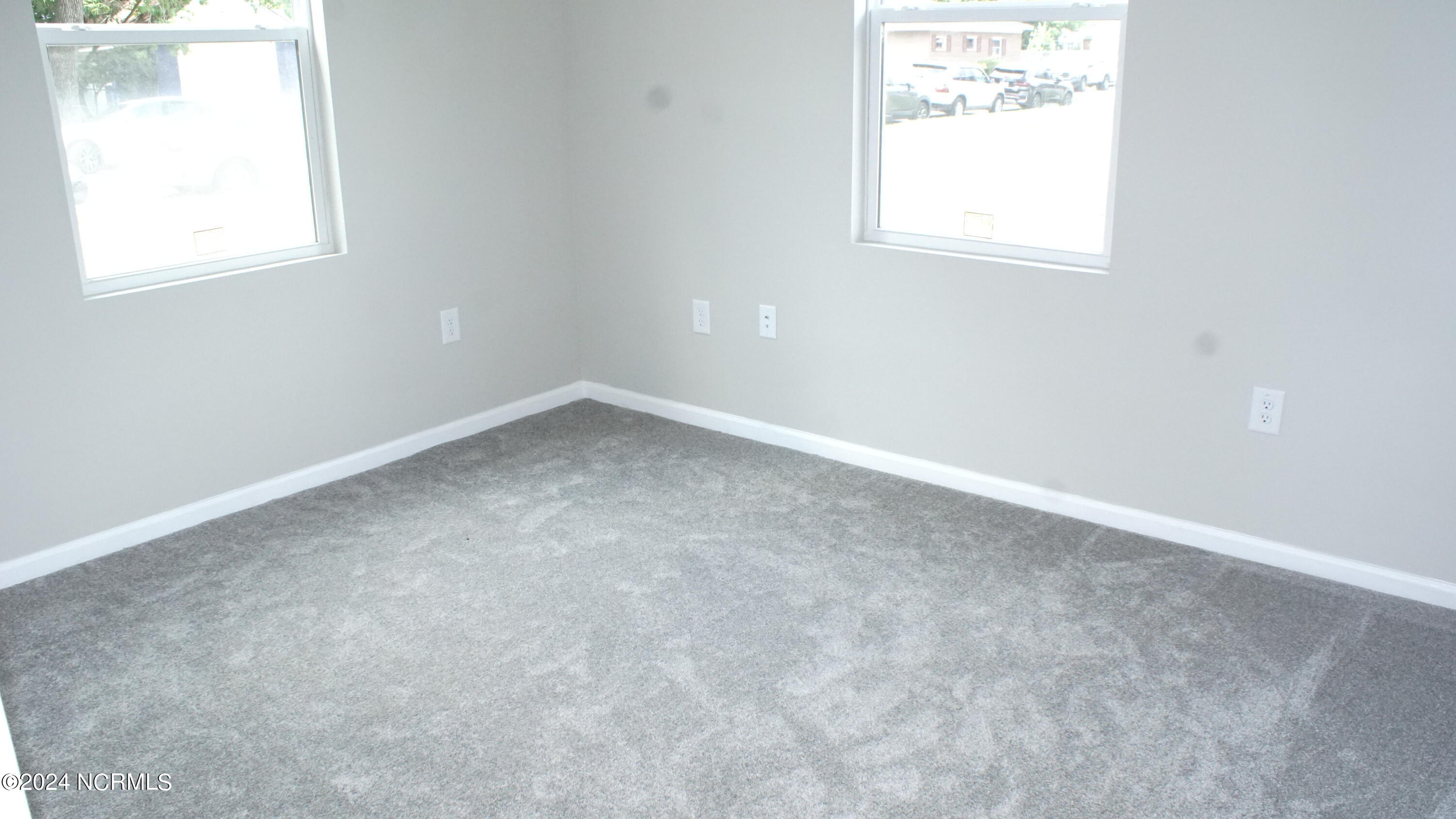 1012 E Highland Avenue Property Photo 17