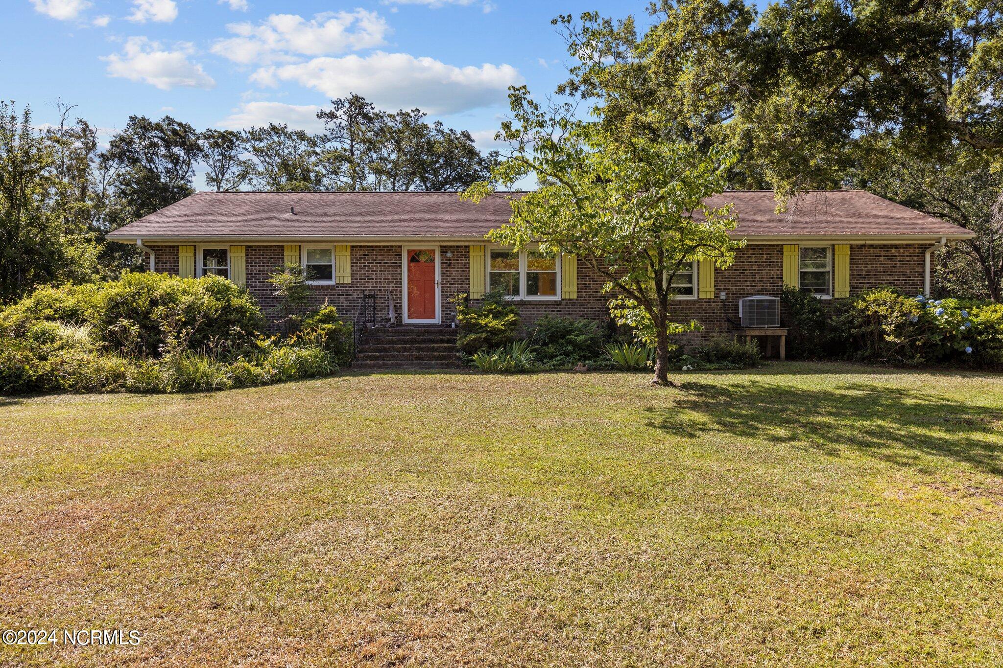 237 Blackwell Point Road Property Photo 1