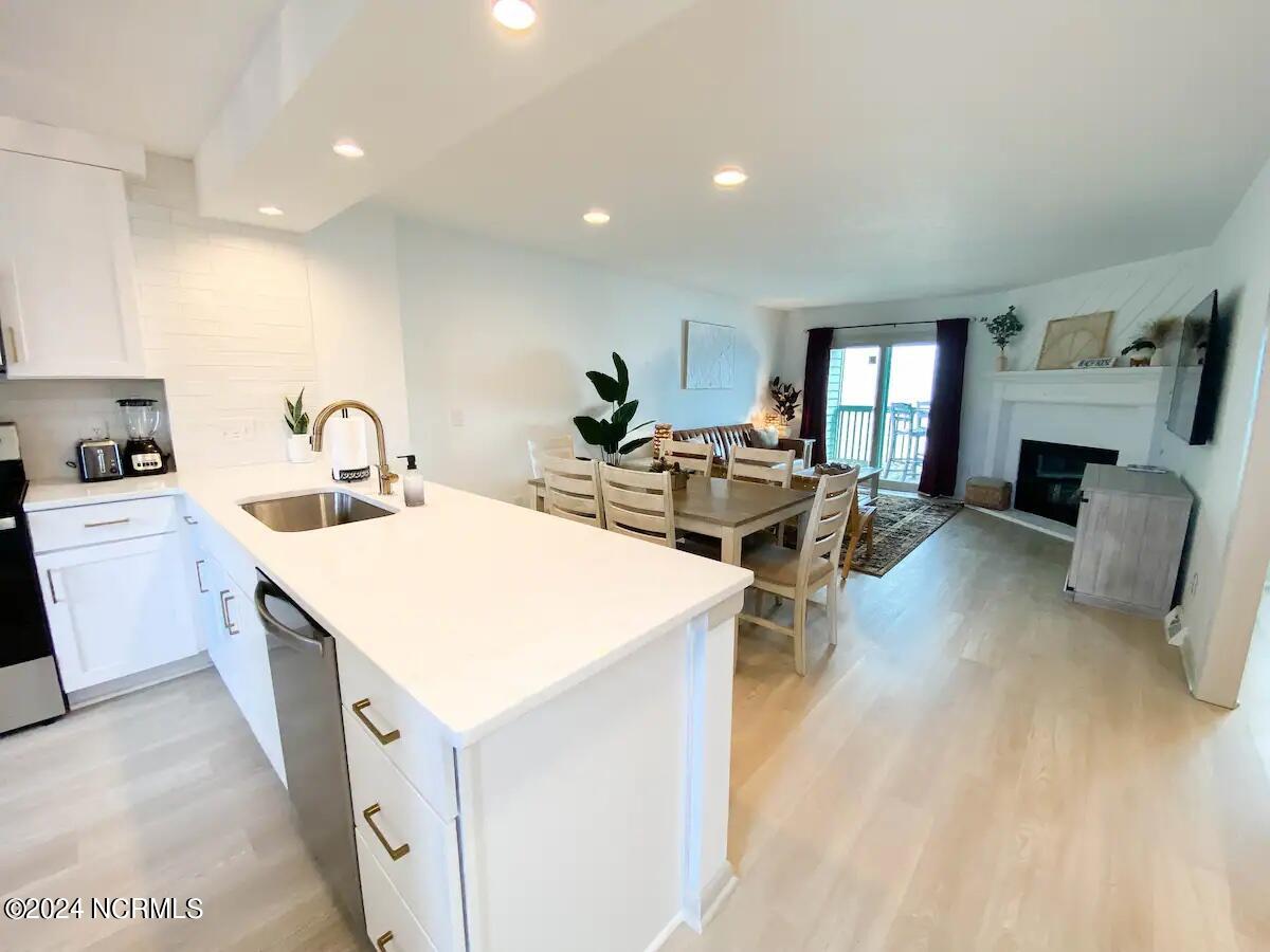 1503 Sand Dollar Court Property Photo 8