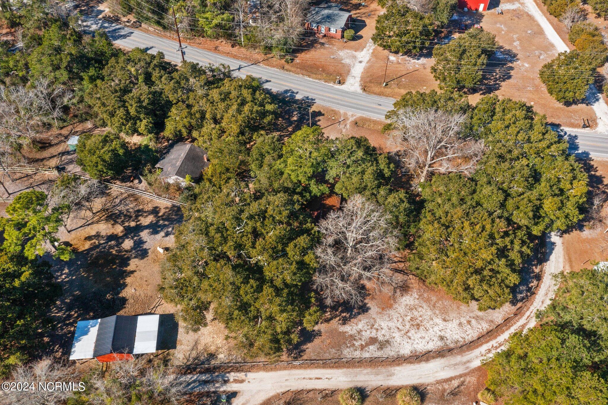 351 Queens Creek Road Property Photo 11
