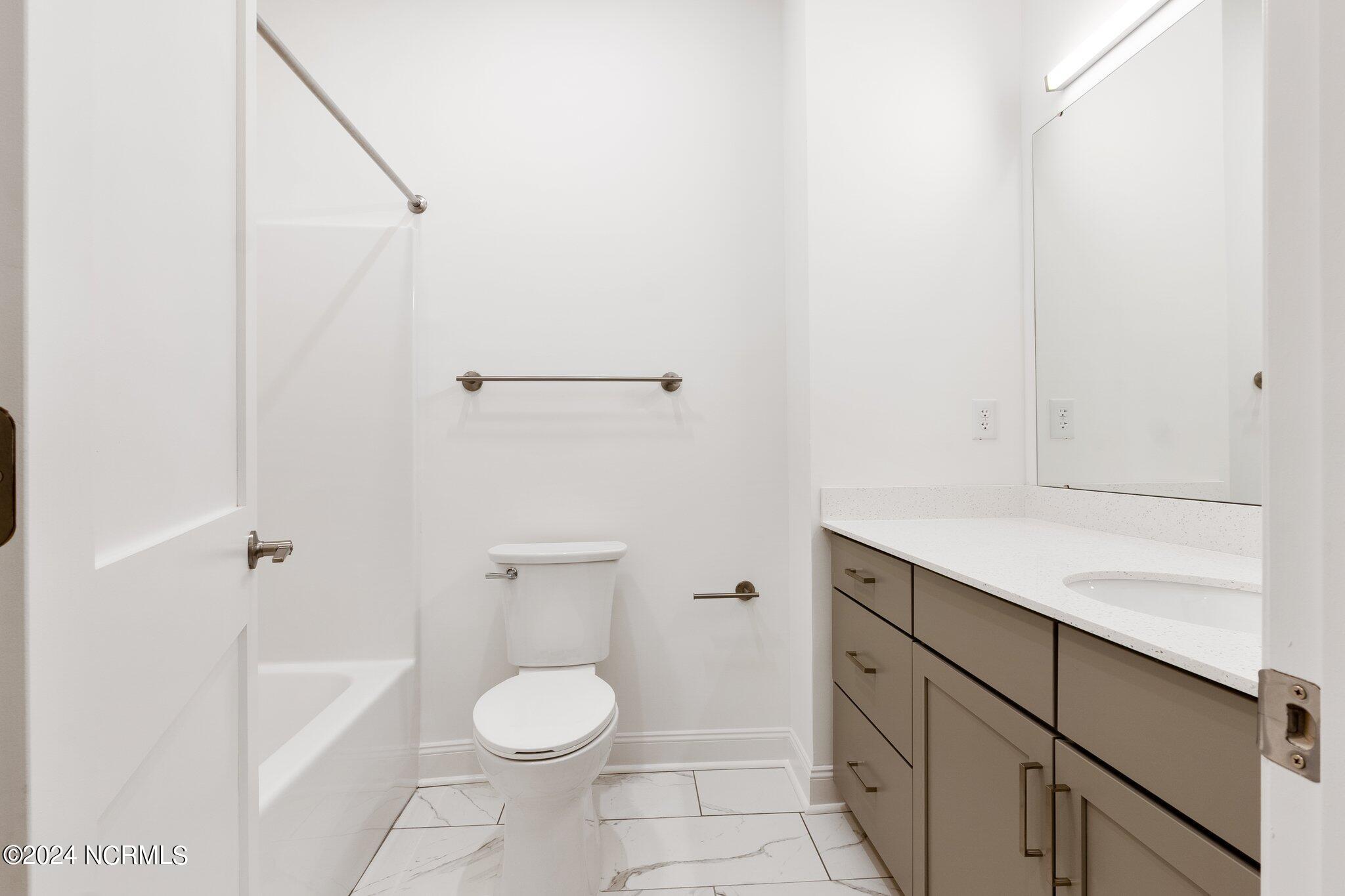 383 James Street Property Photo 22