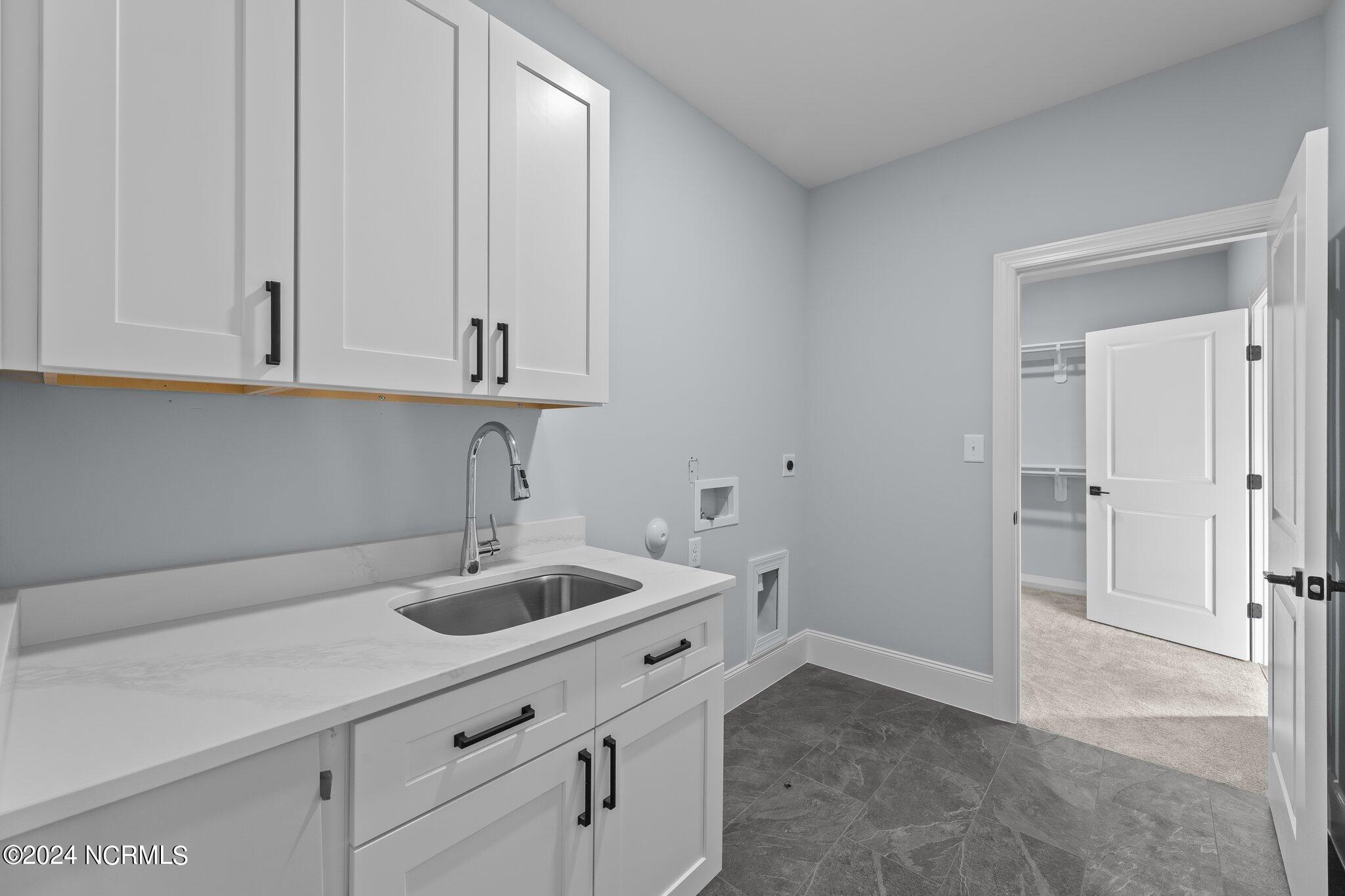 6132 Cultivator Drive Property Photo 12