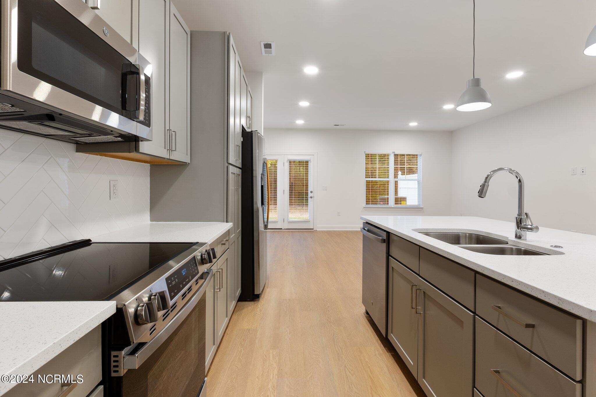 355 James Street Property Photo 6