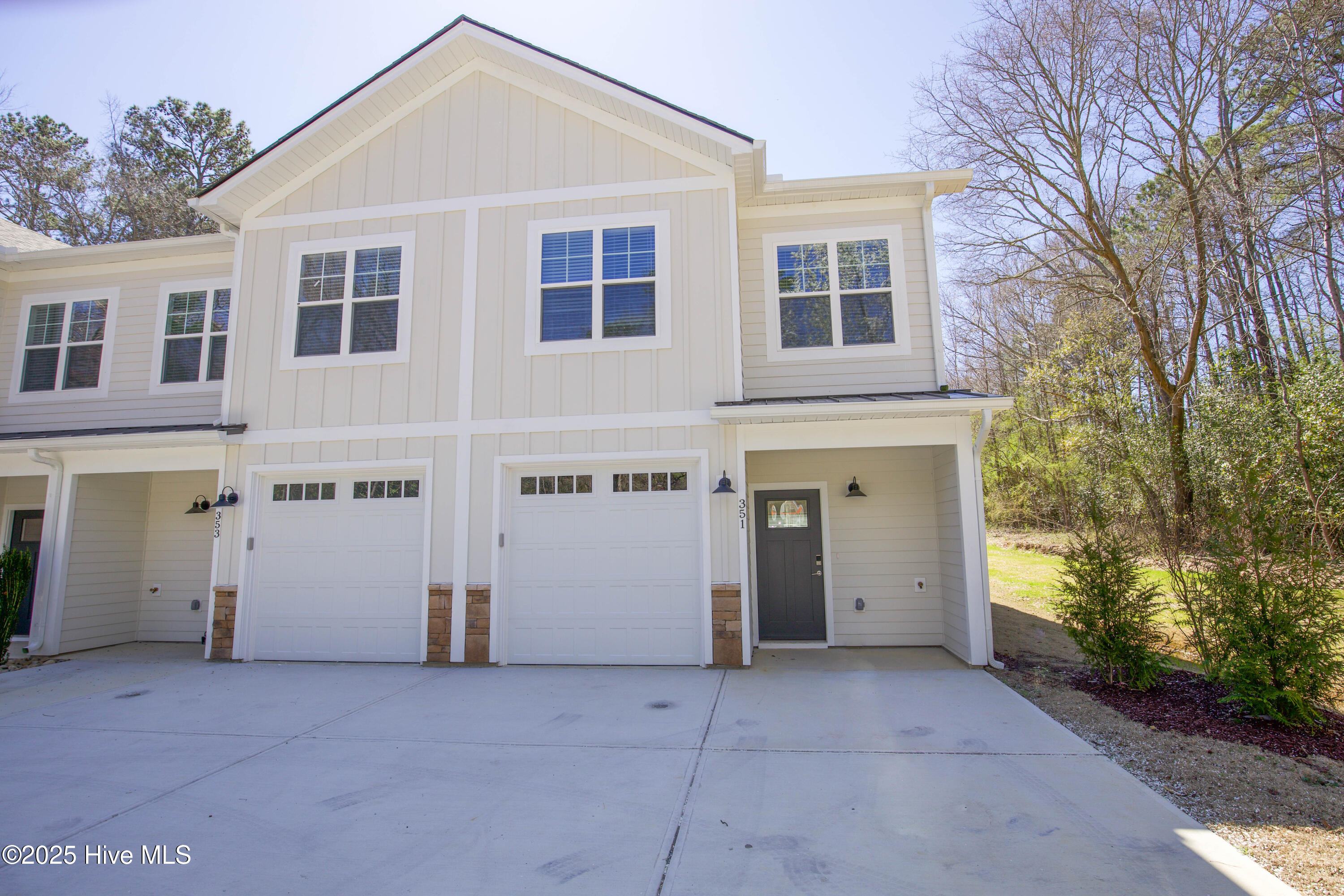 351 James Street Property Photo