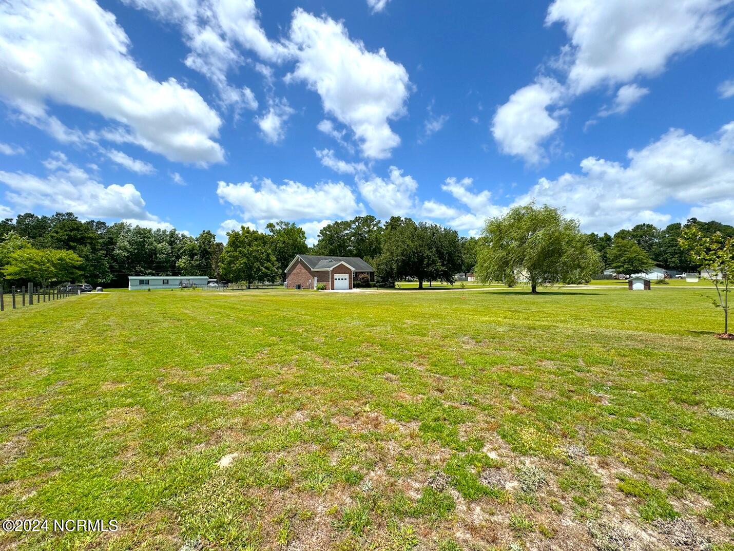 185 Oaks Plantation Drive Property Photo 2