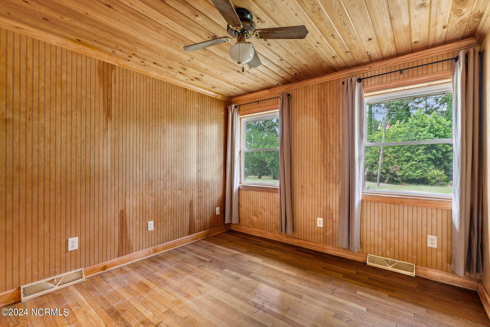 215 Sheriff Watson Road Property Photo 12