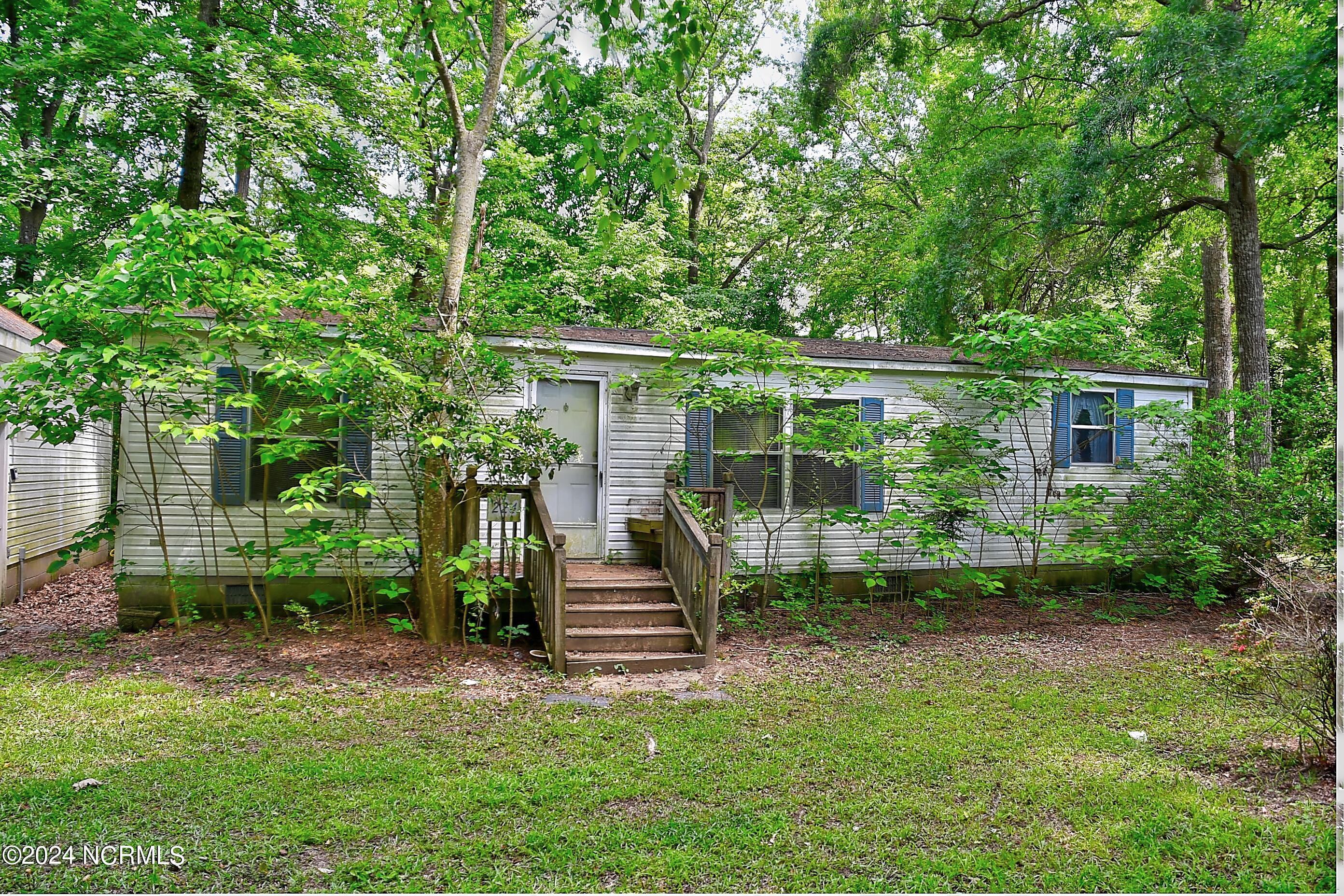 224 Newbern Drive Property Photo 2