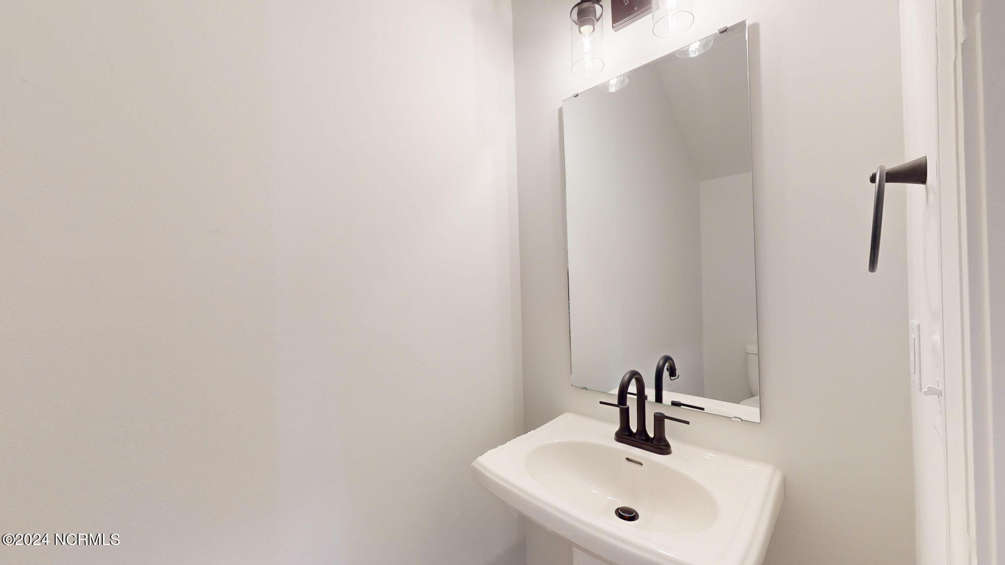 2200 Dartford Drive A Property Photo 14
