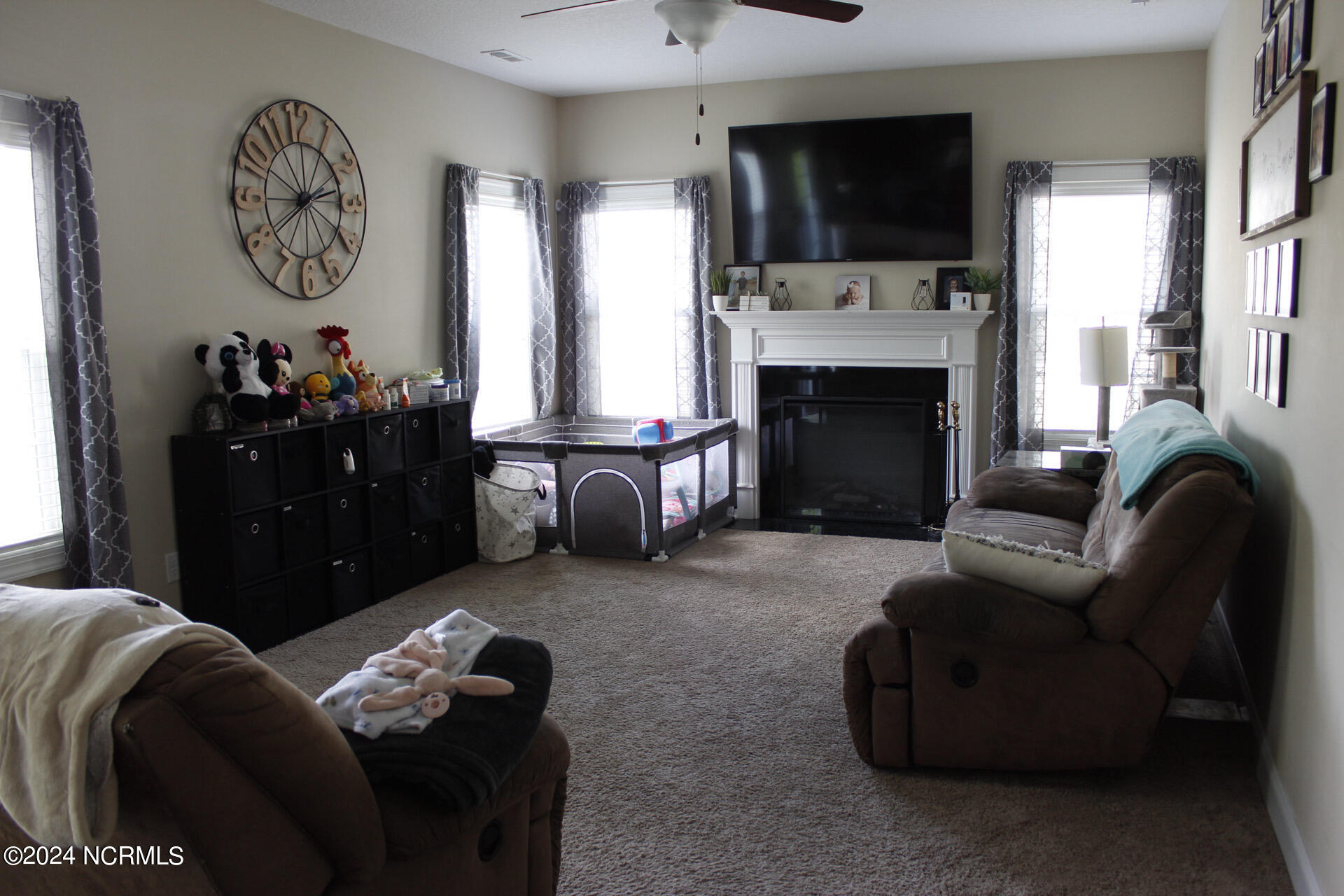206 Messenger Court Property Photo 8