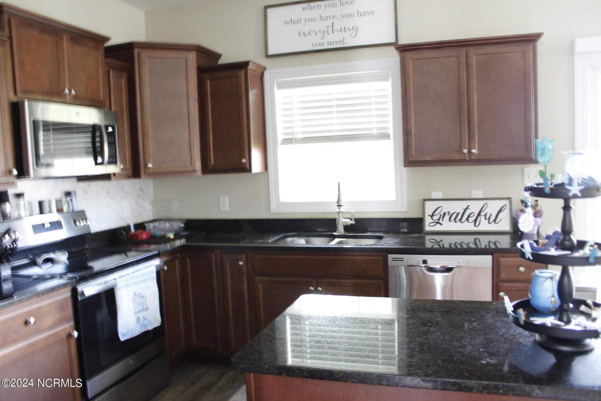 206 Messenger Court Property Photo 10