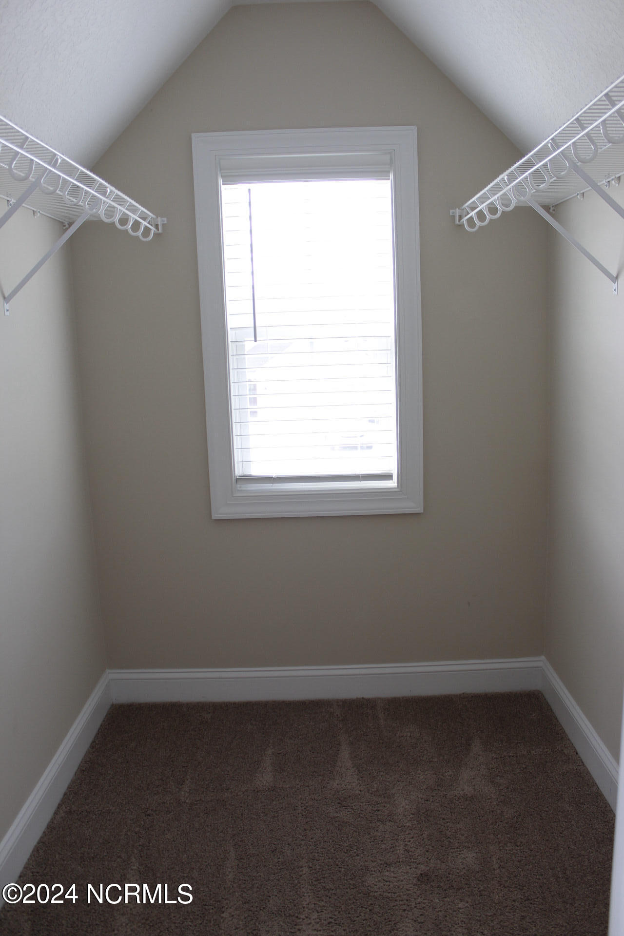 206 Messenger Court Property Photo 30