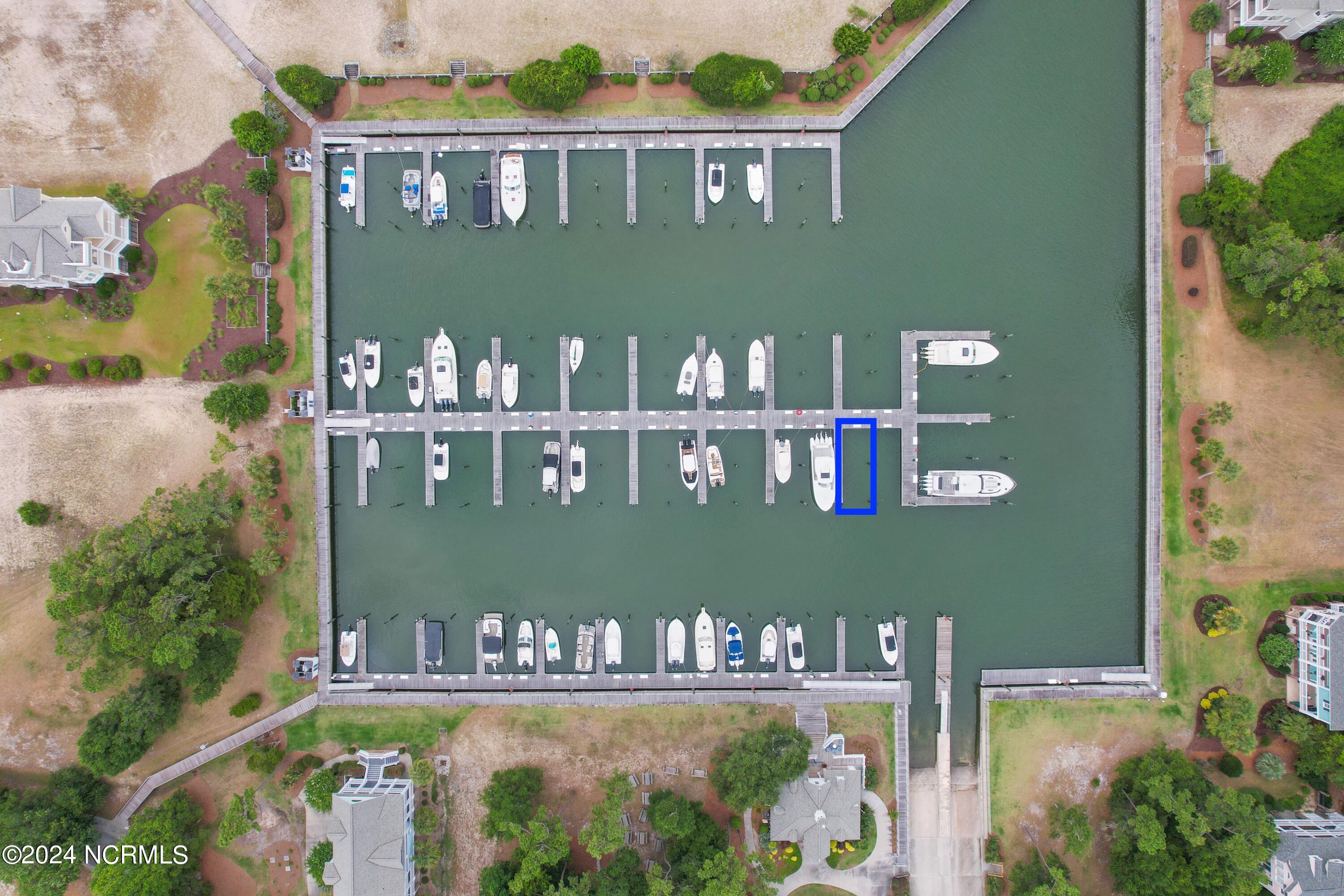Slip 35 Seascape Marina Property Photo 8
