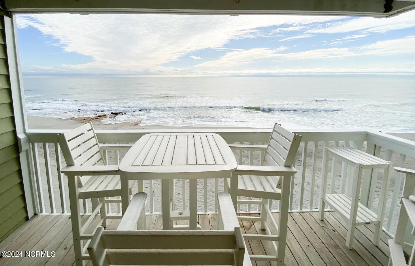 2120 Surfrider Court Property Photo 2