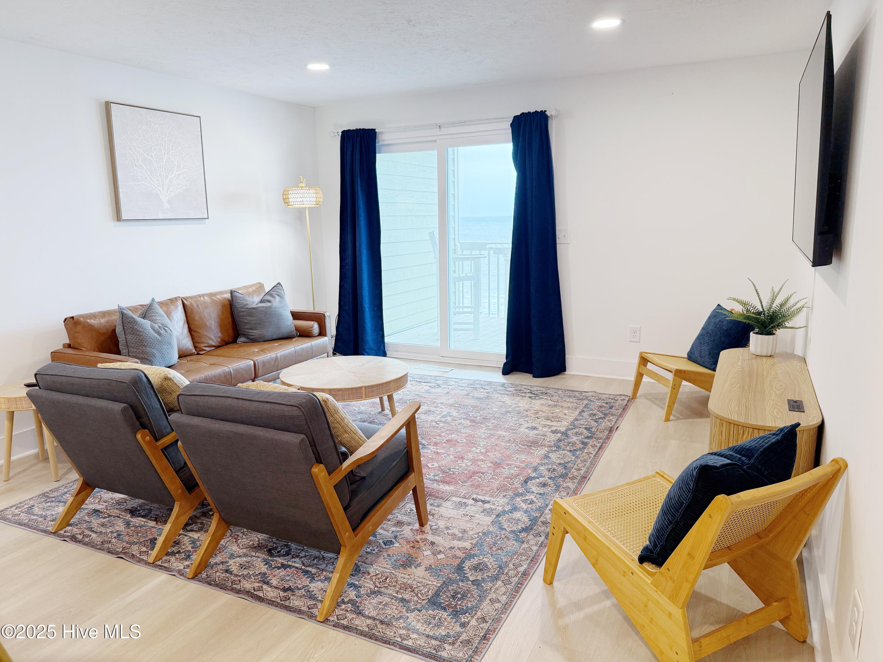 2120 Surfrider Court Property Photo 29
