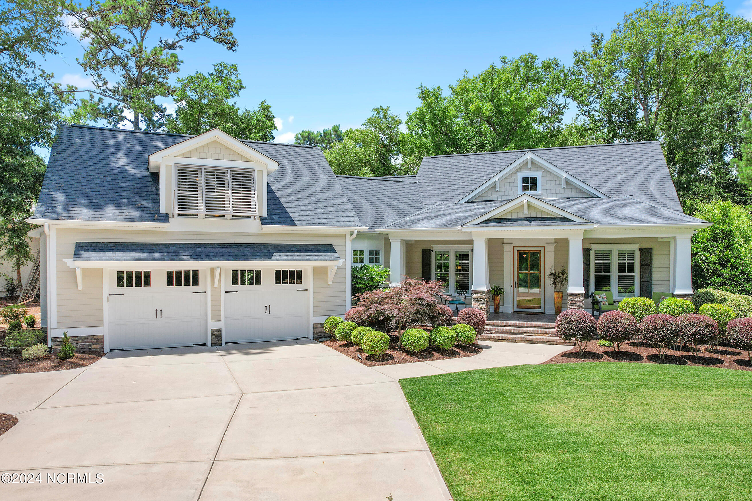 3907 Sand Hickory Lane Property Photo 1