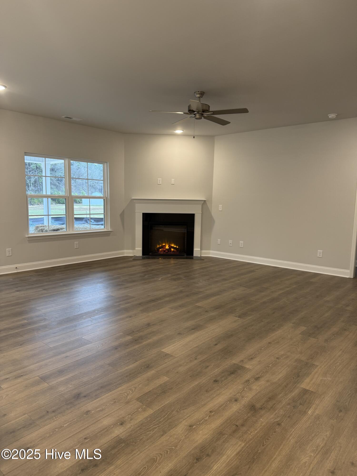 603 Central Park Way Property Photo 11