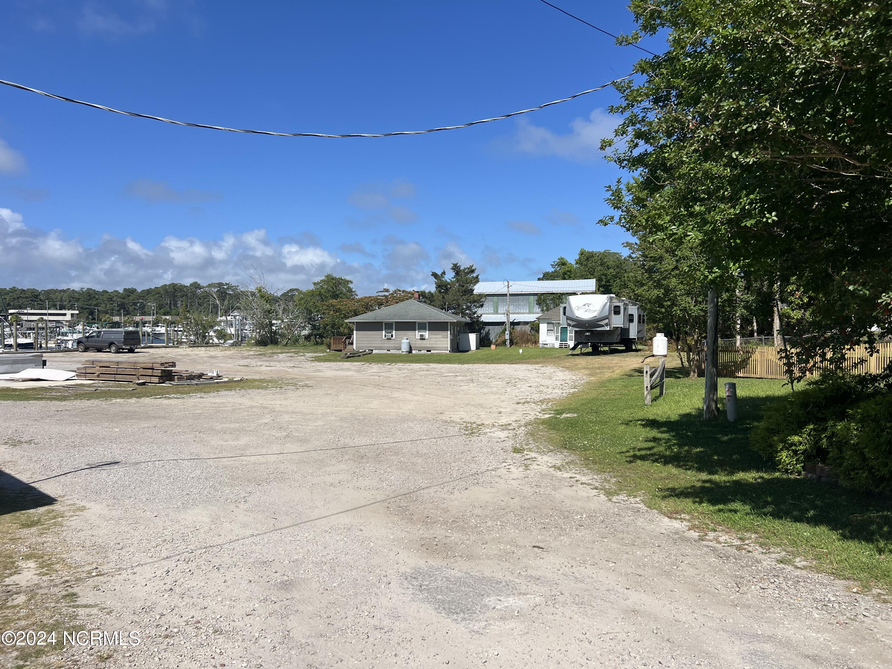 101 Roanoke Avenue Property Photo 16