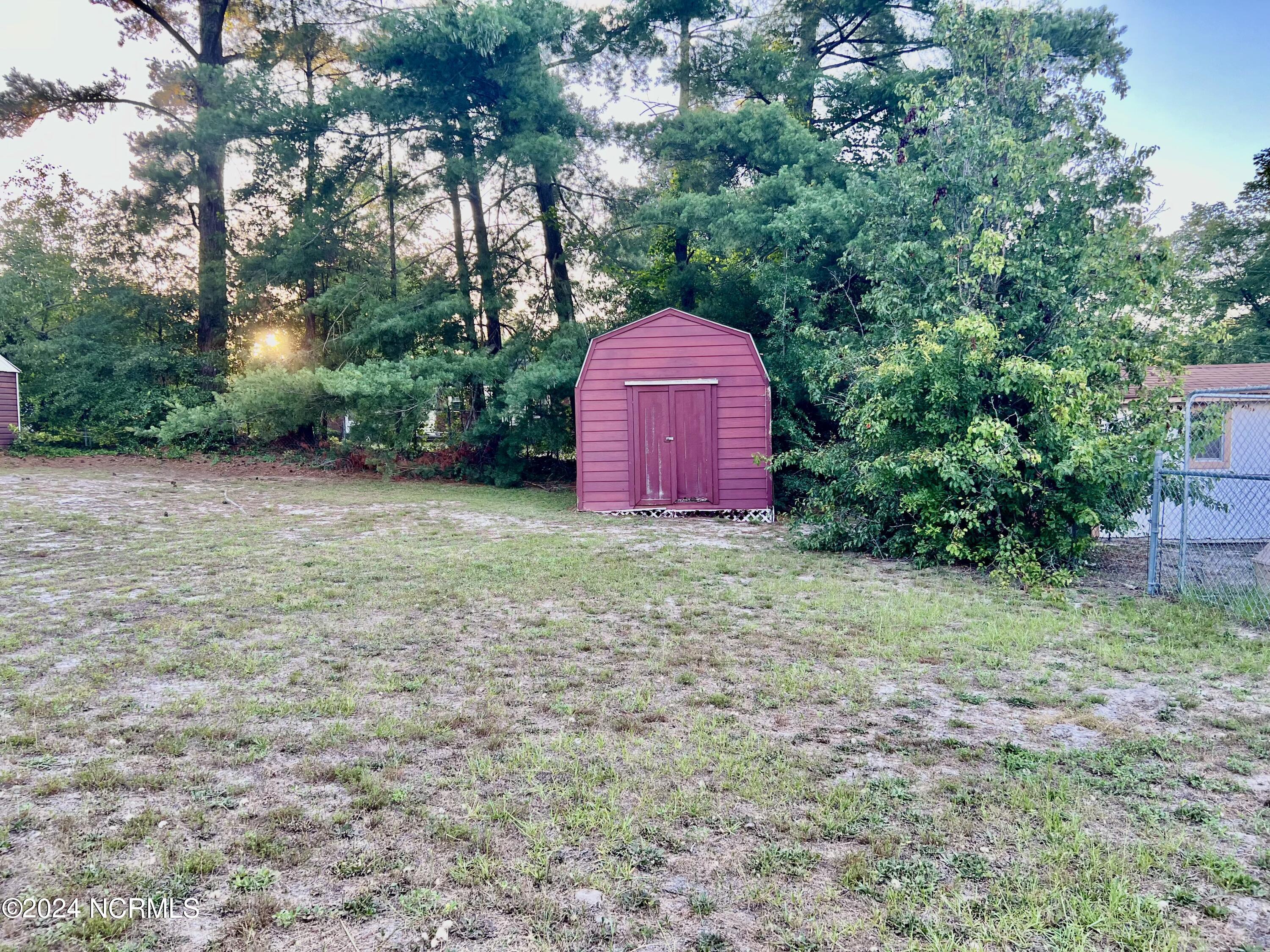 933 Montclair Avenue Property Photo 15