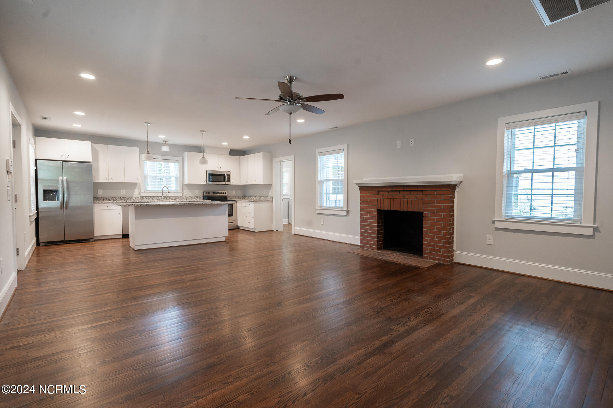 419 W Burnette Avenue Property Photo 14
