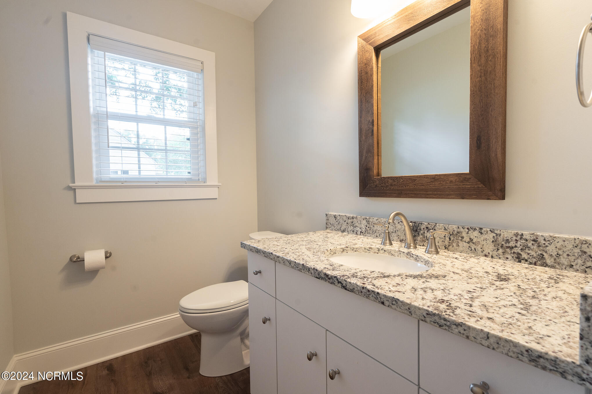 419 W Burnette Avenue Property Photo 16