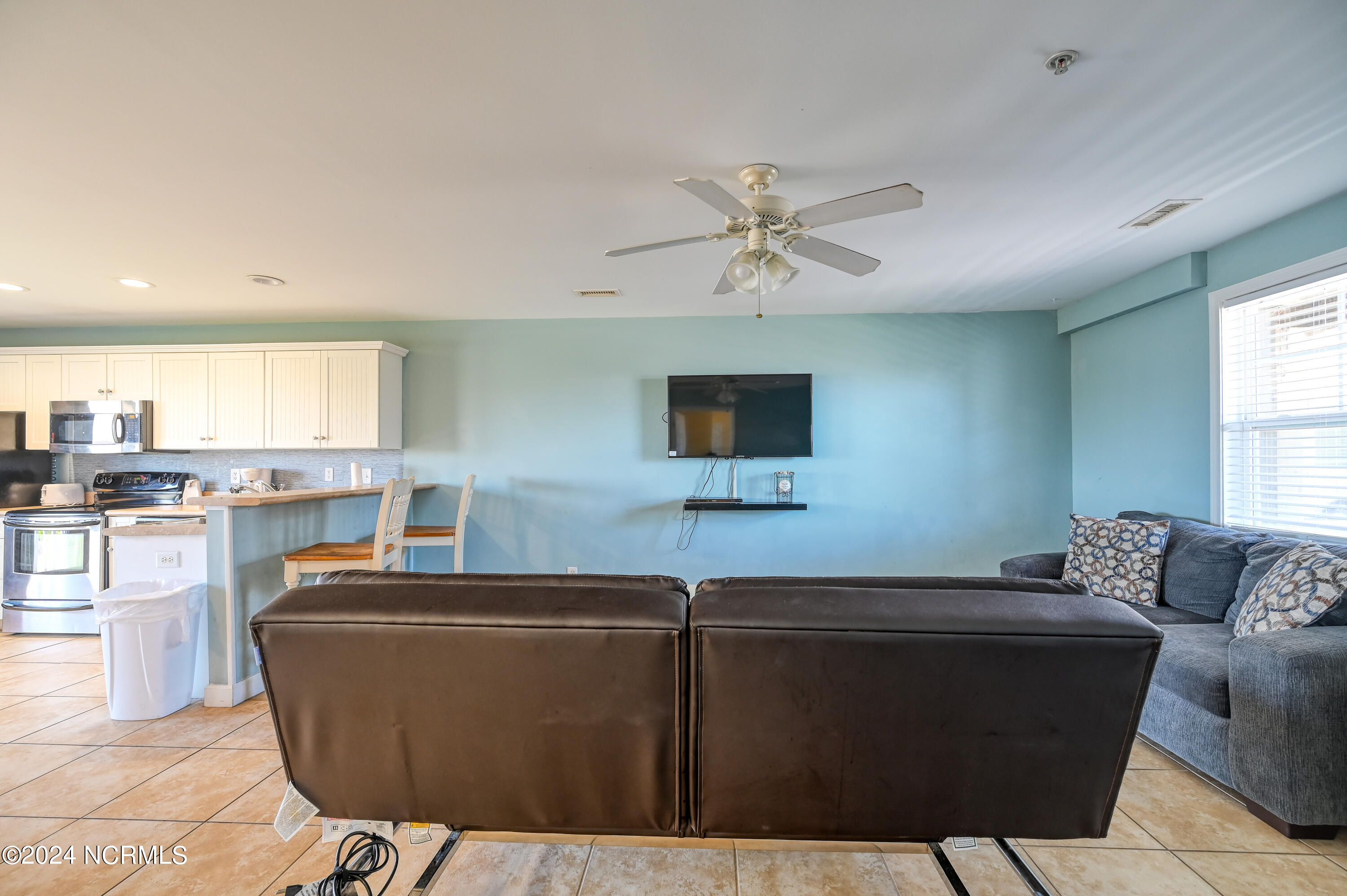 1505 N New River Drive 210 Property Photo 5