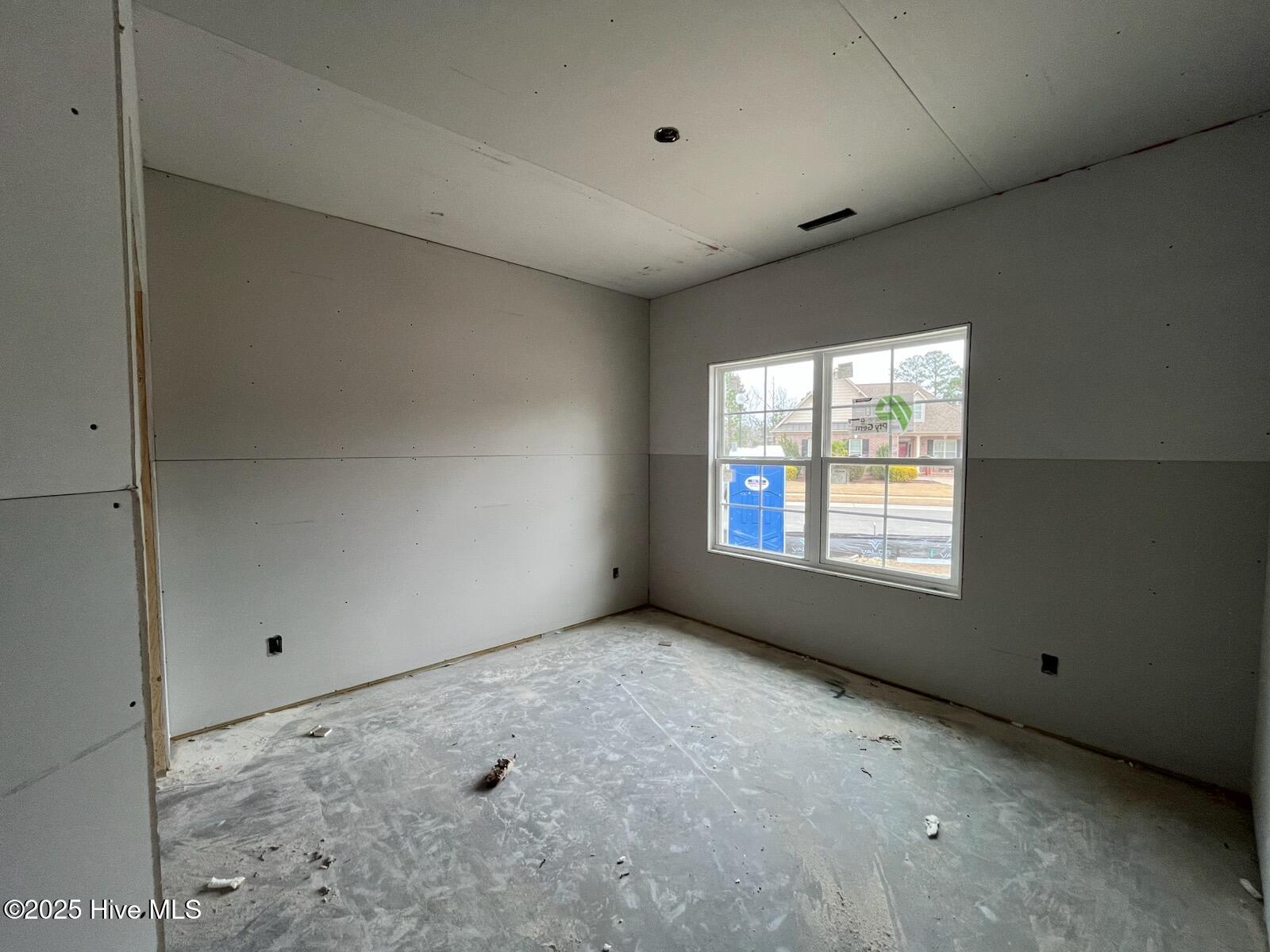1208 Palatka Place Property Photo 3