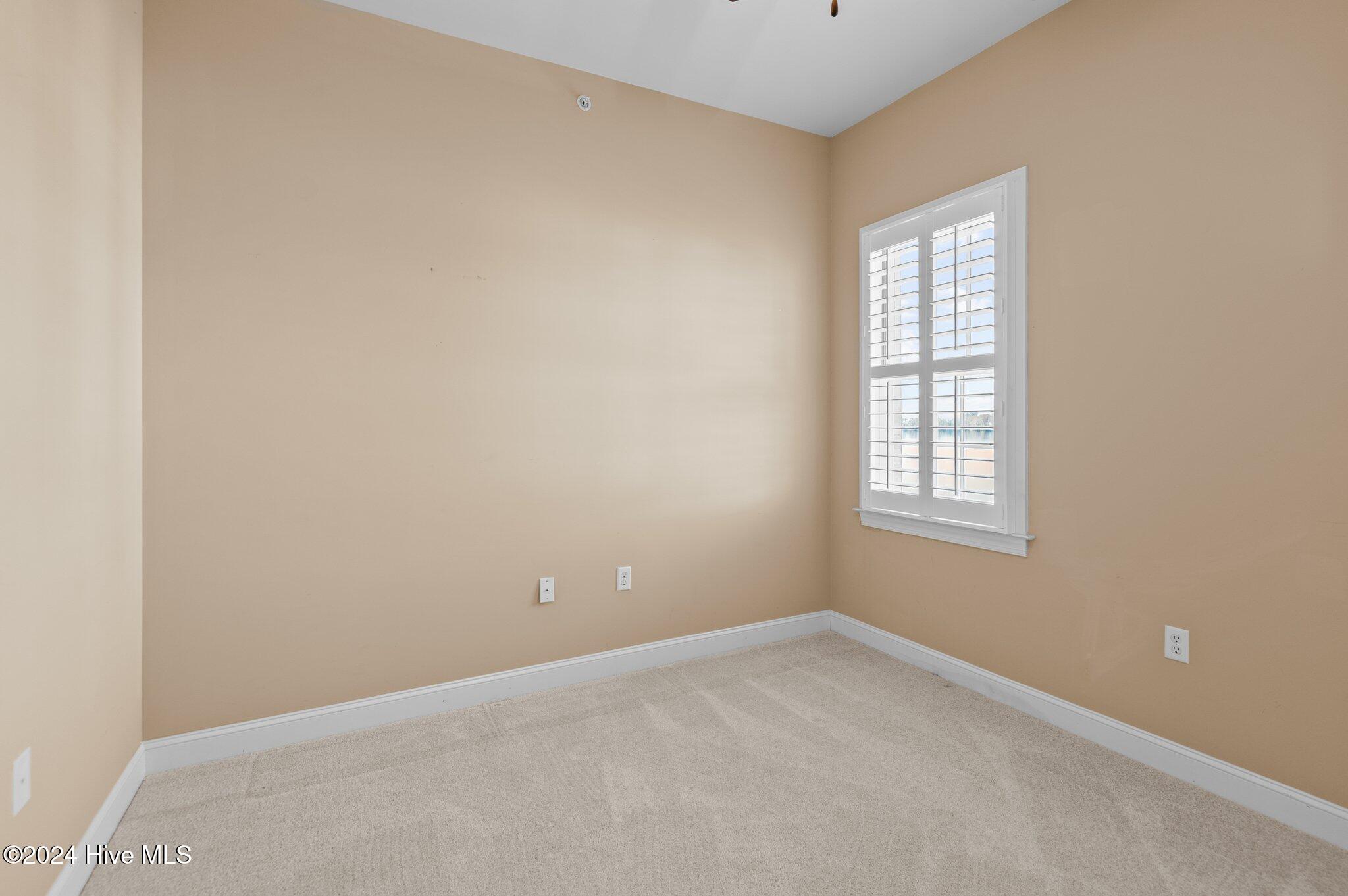 425 W Main Street 303 Property Photo 28
