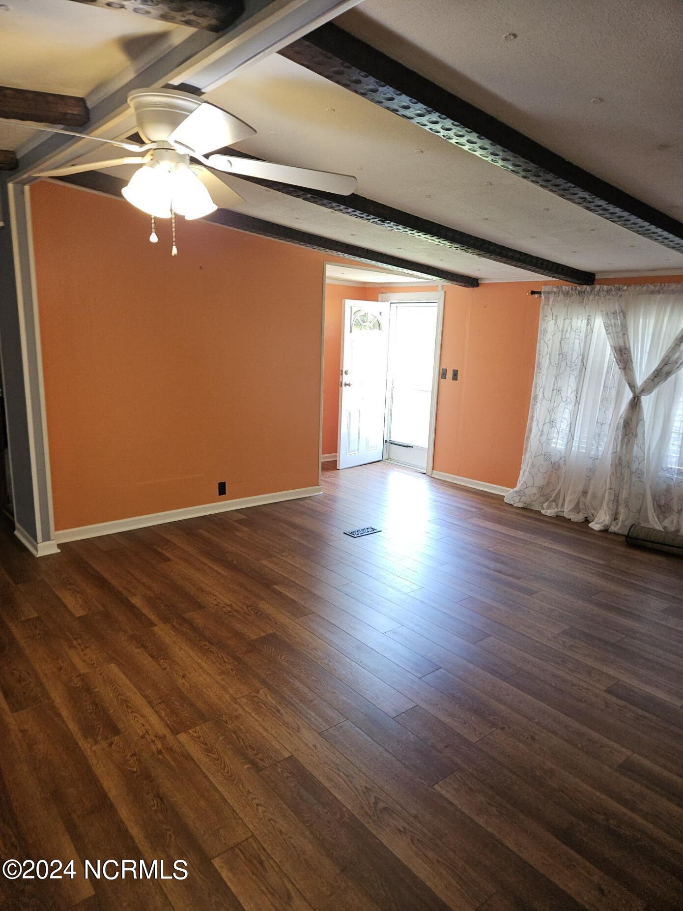 2125 Governors Road Property Photo 6