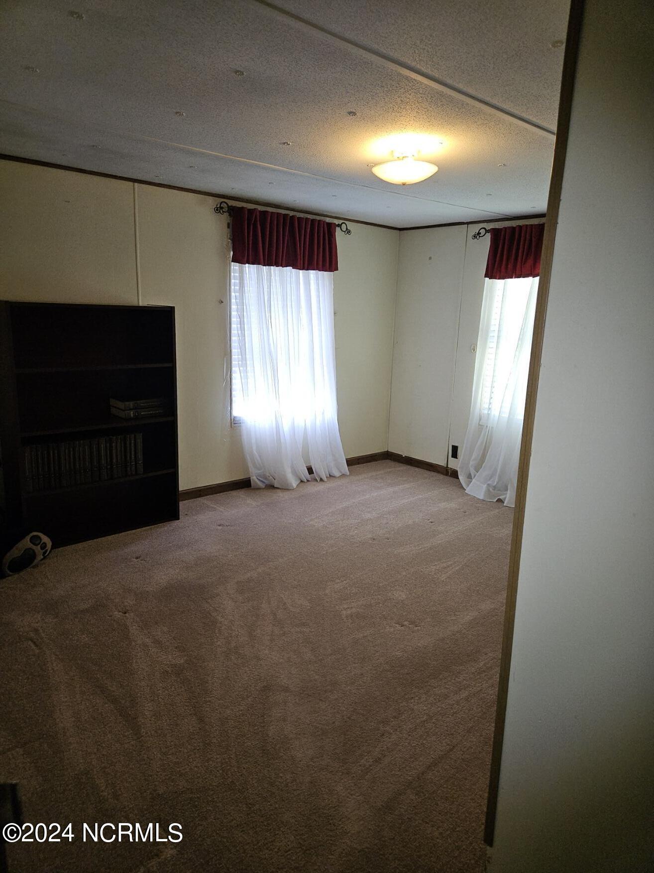 2125 Governors Road Property Photo 16