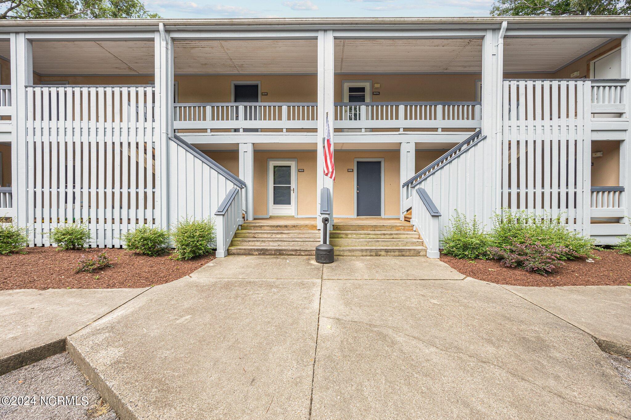 1510 Harbourside Drive Property Photo 1