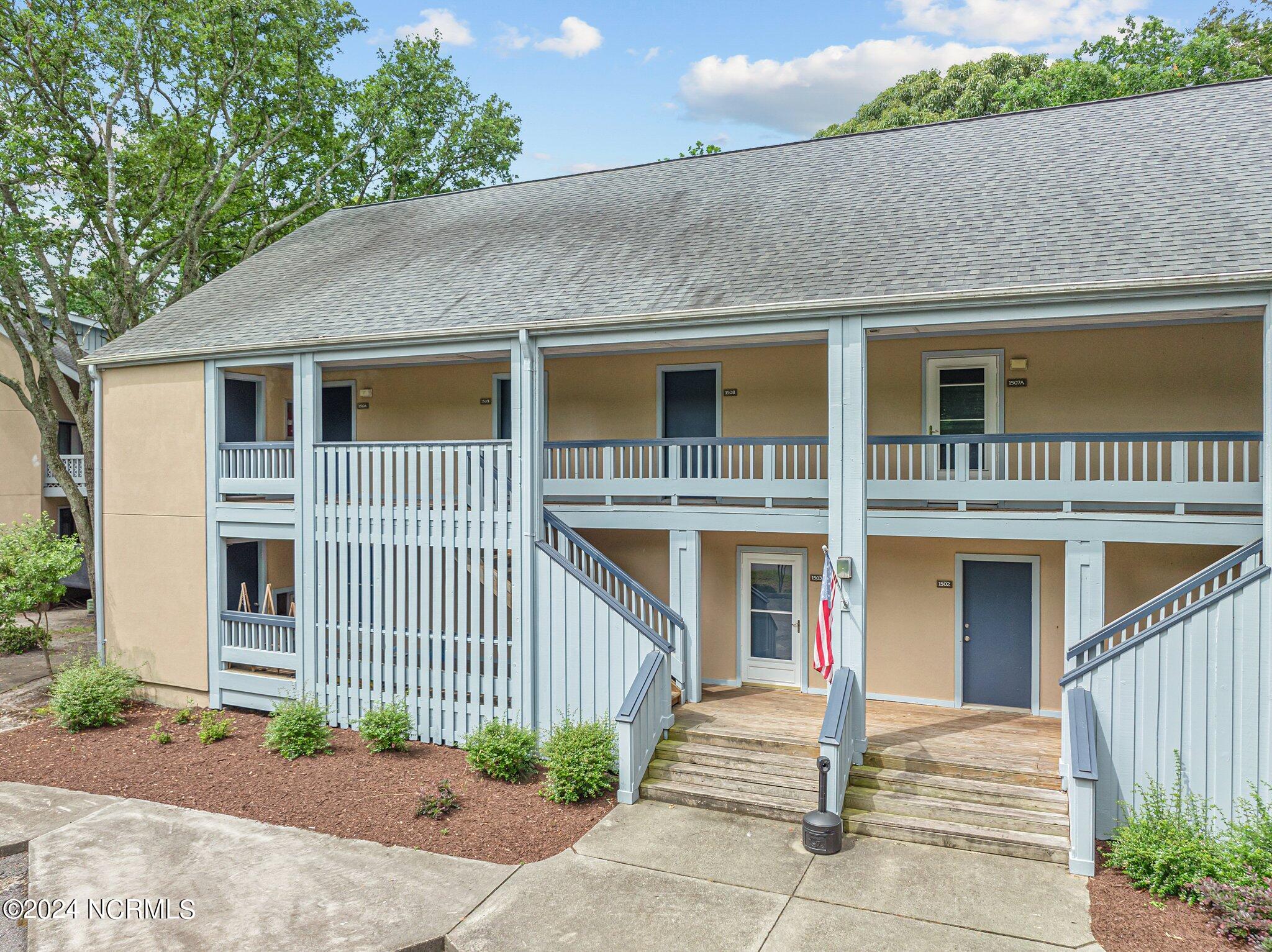 1510 Harbourside Drive Property Photo 2